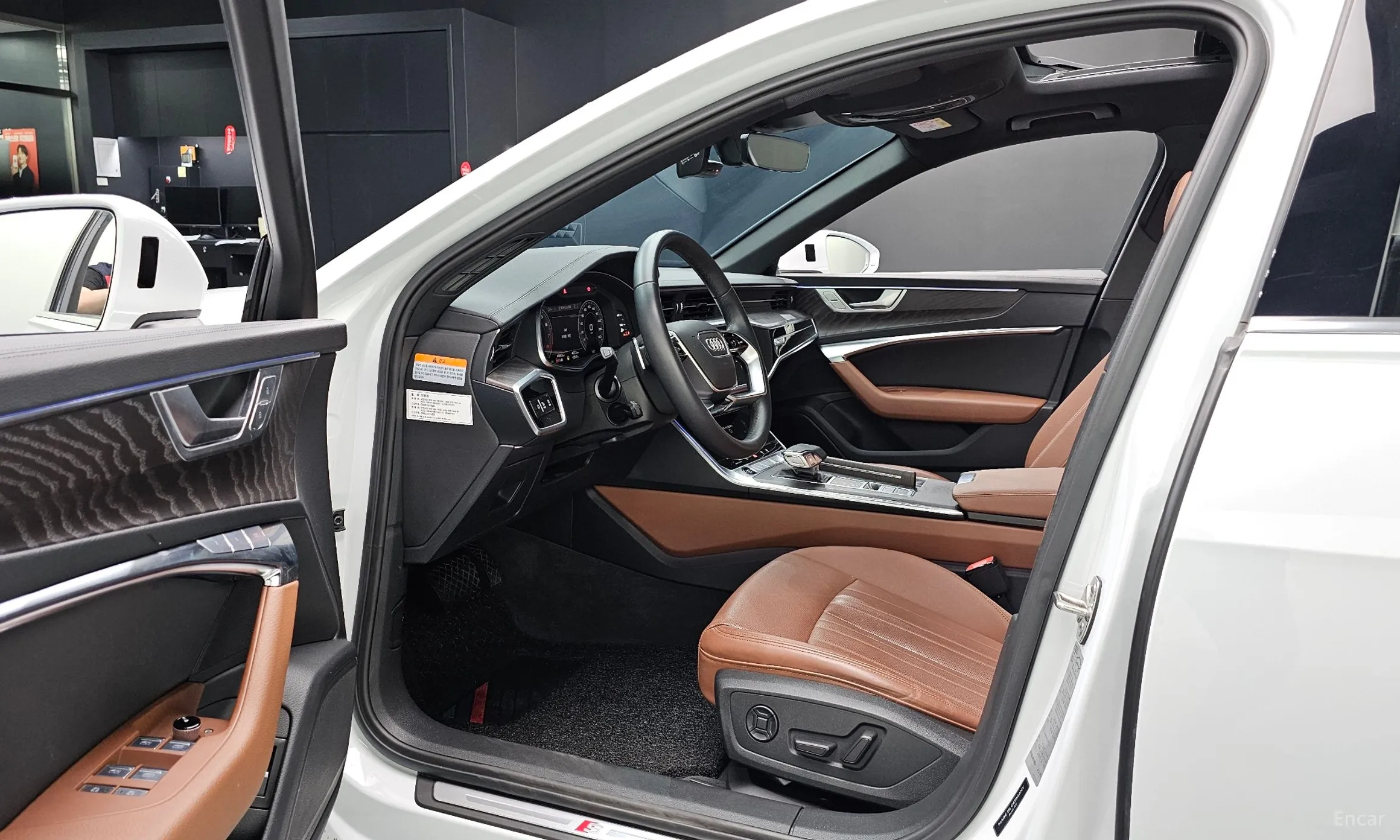 Audi A6 (C8) превью 10