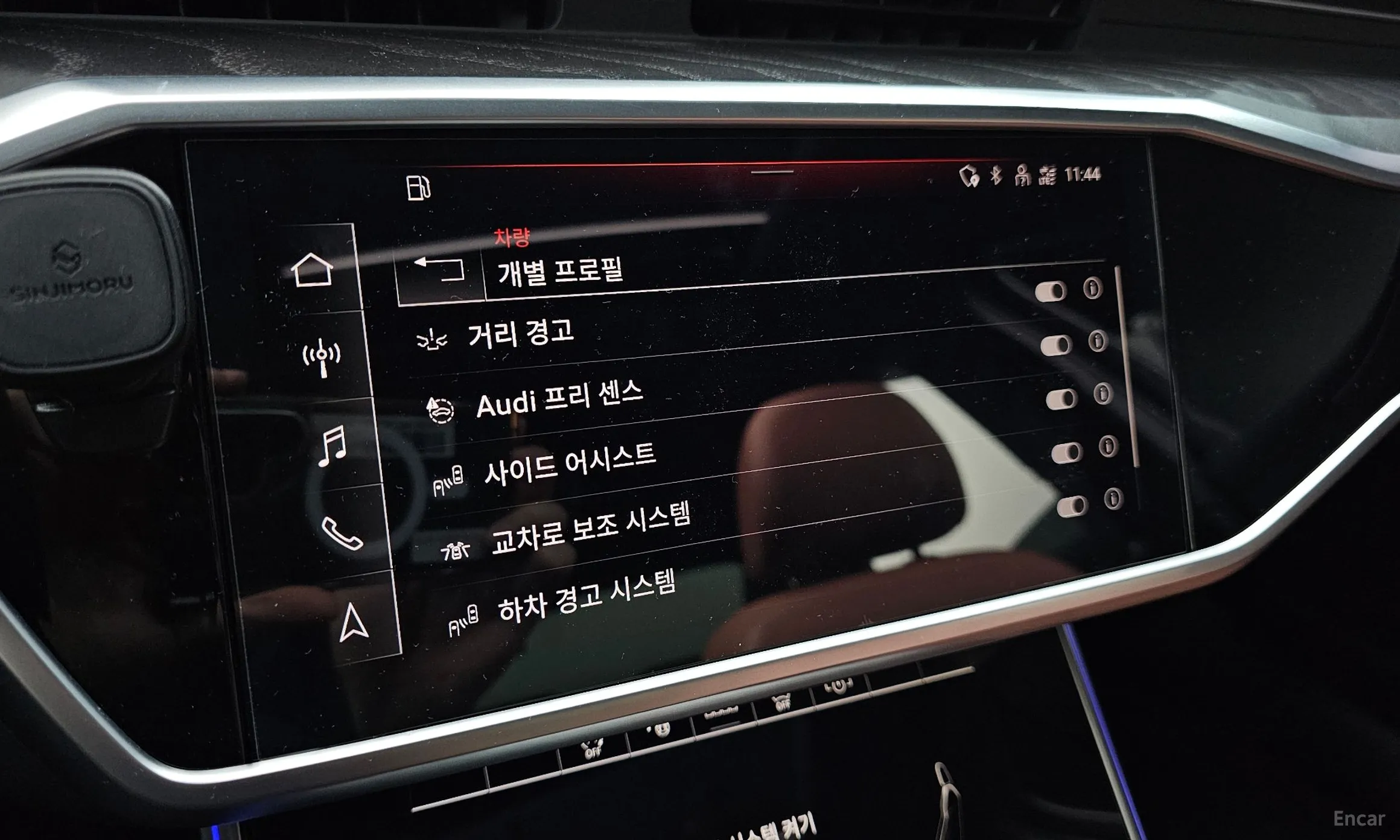 Audi A6 (C8) превью 16