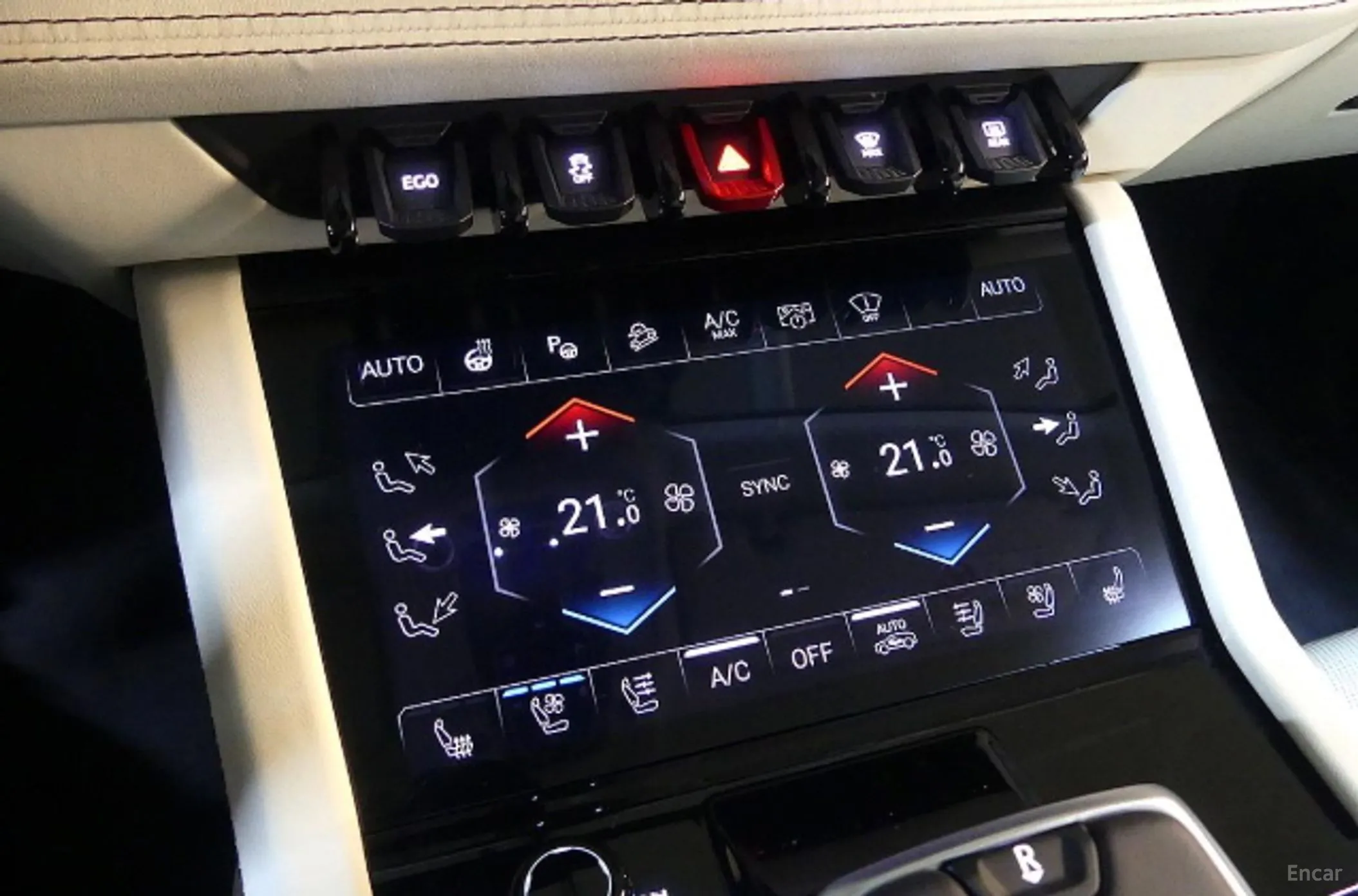 Lamborghini Urus превью 15