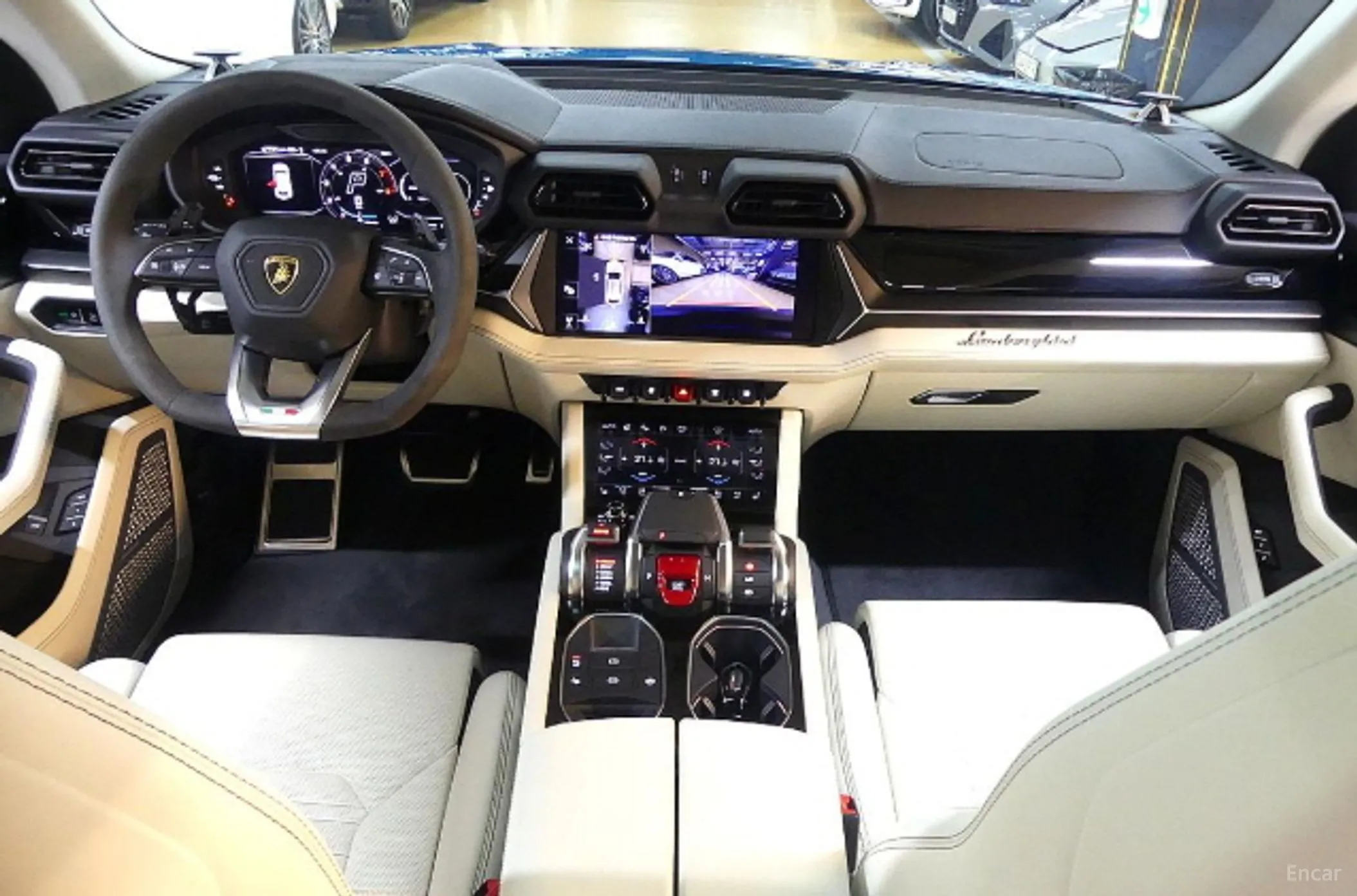 Lamborghini Urus превью 6