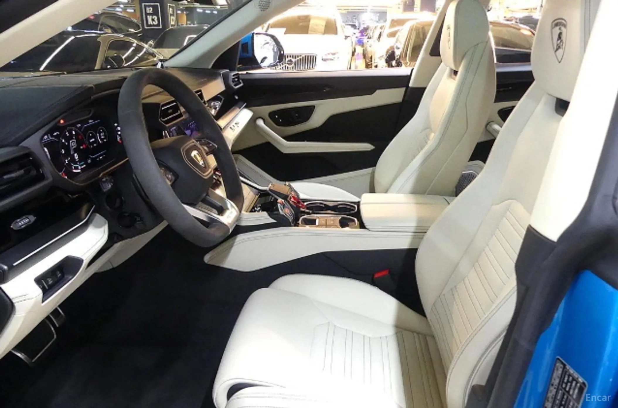 Lamborghini Urus превью 9