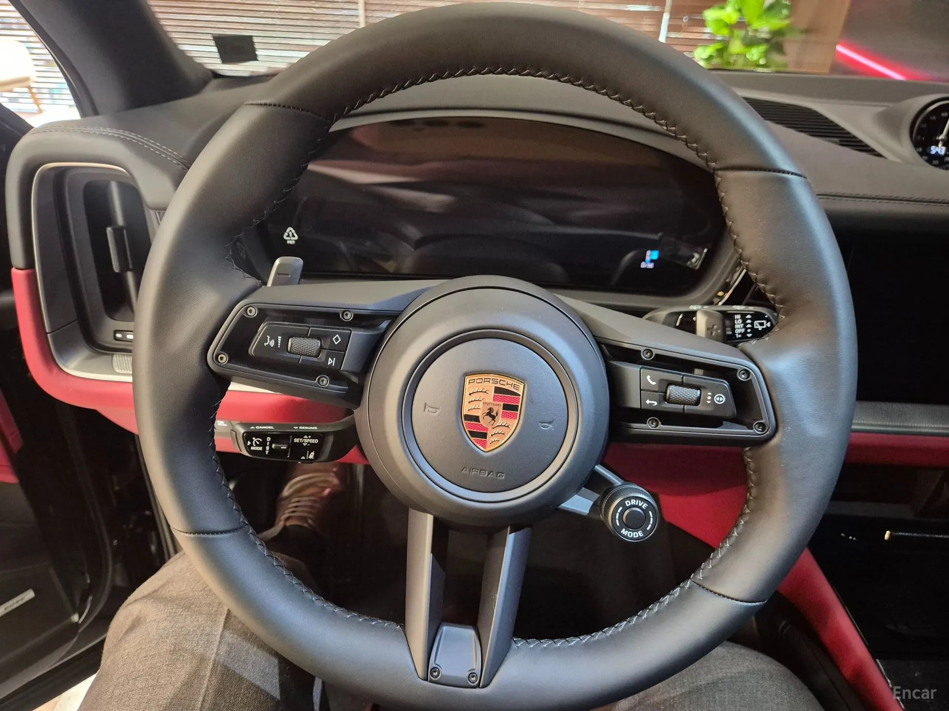 Porsche Cayenne (PO536) превью 10