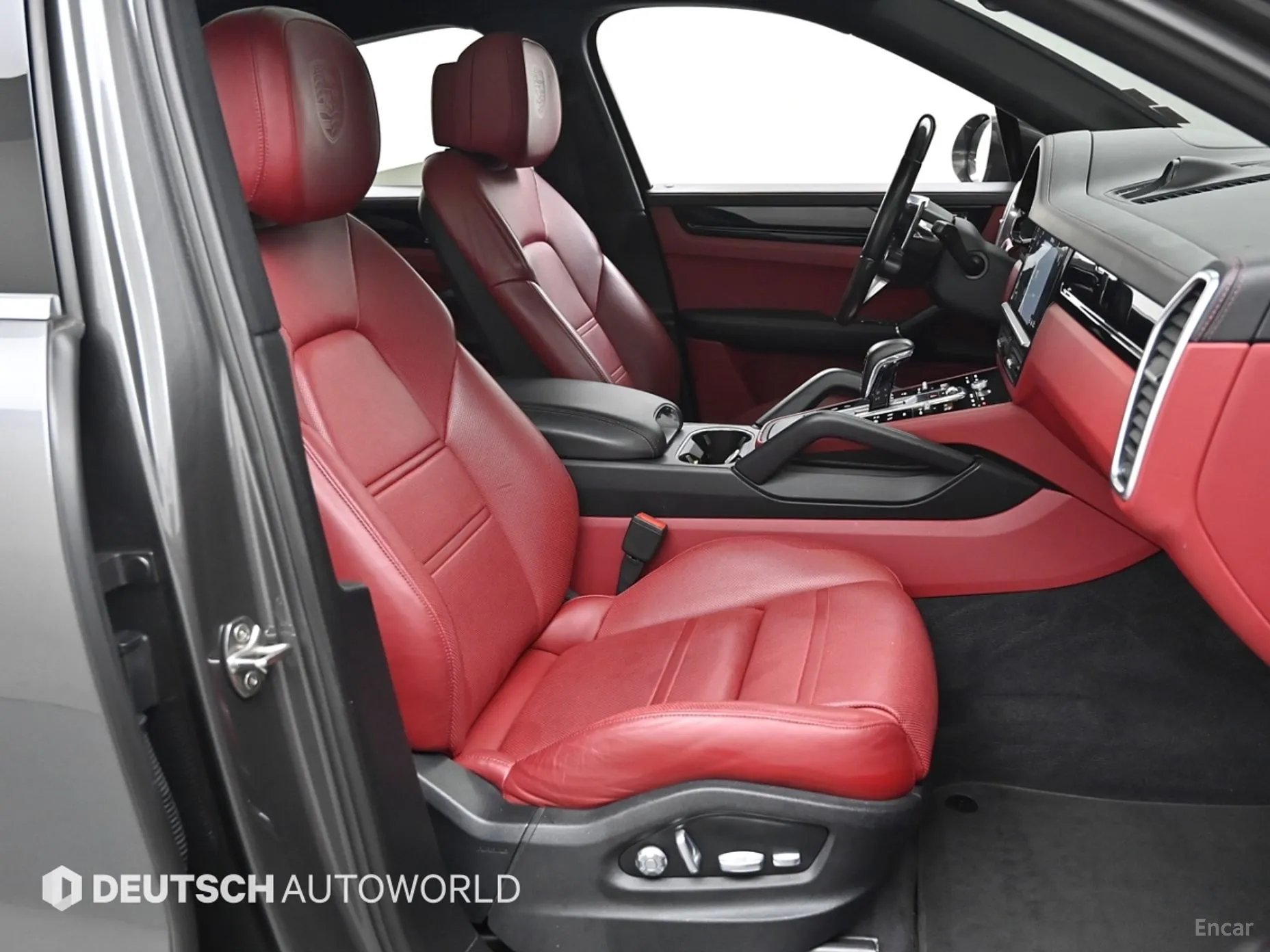 Porsche Cayenne (PO536) превью 10