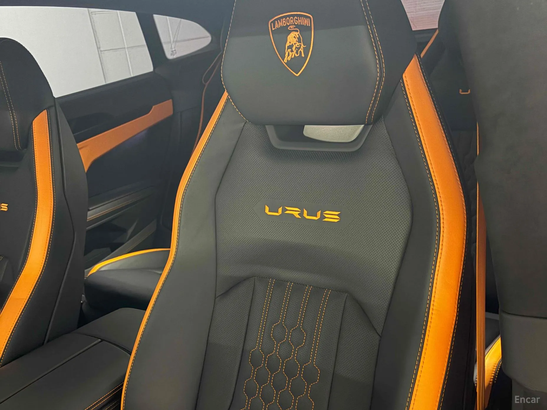 Lamborghini Urus превью 8