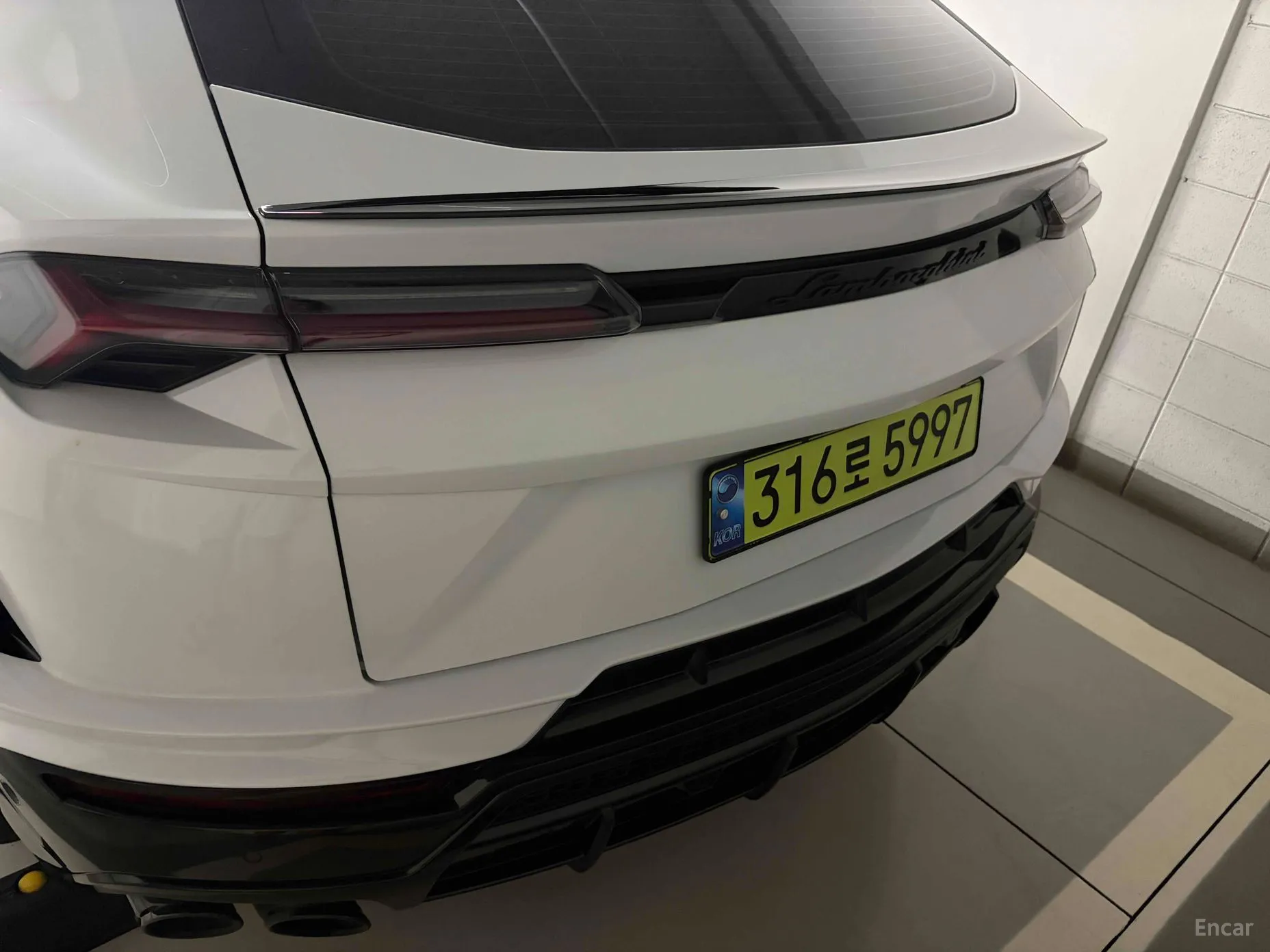 Lamborghini Urus превью 4