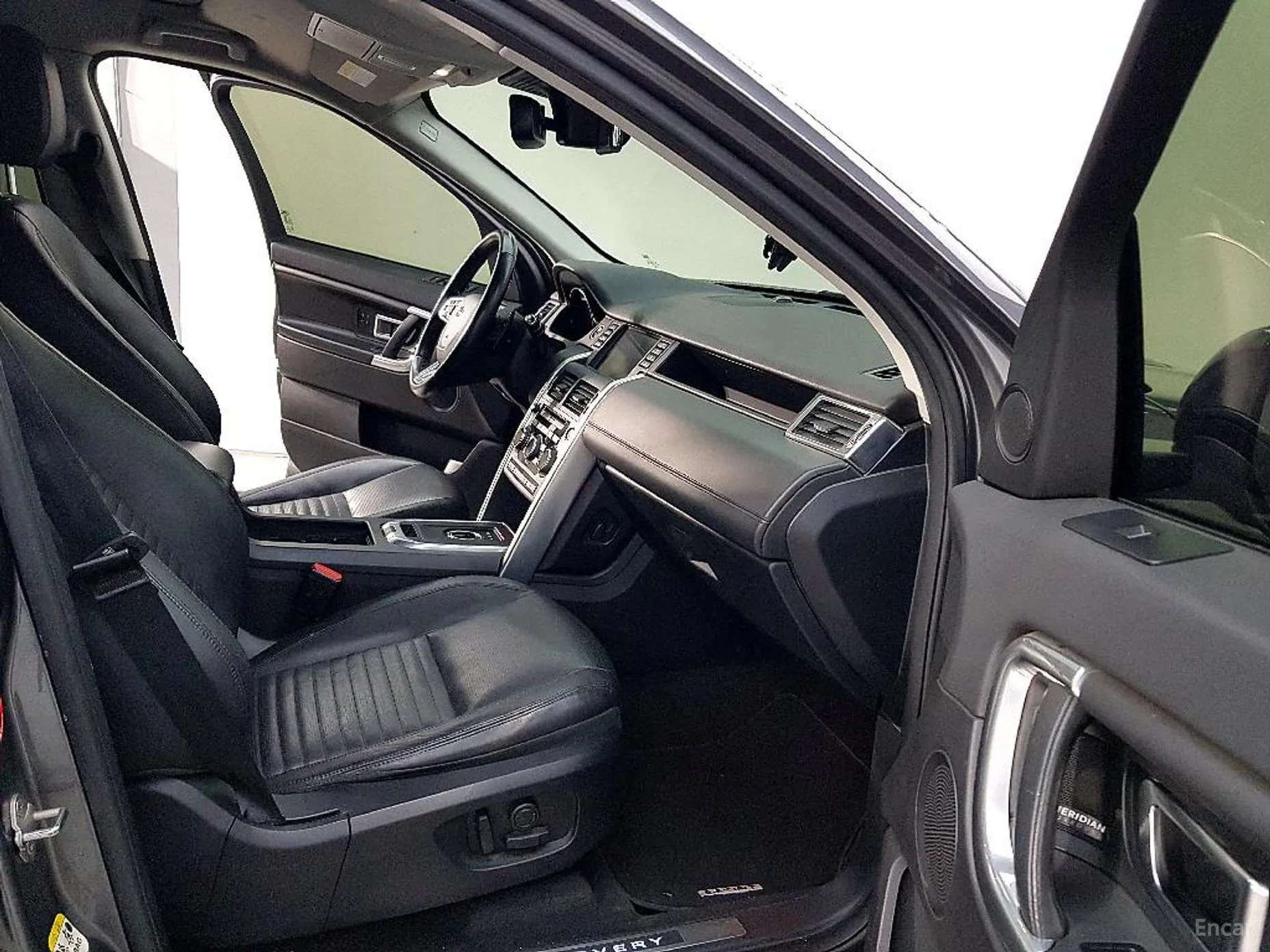 Land Rover Discovery Sports превью 12