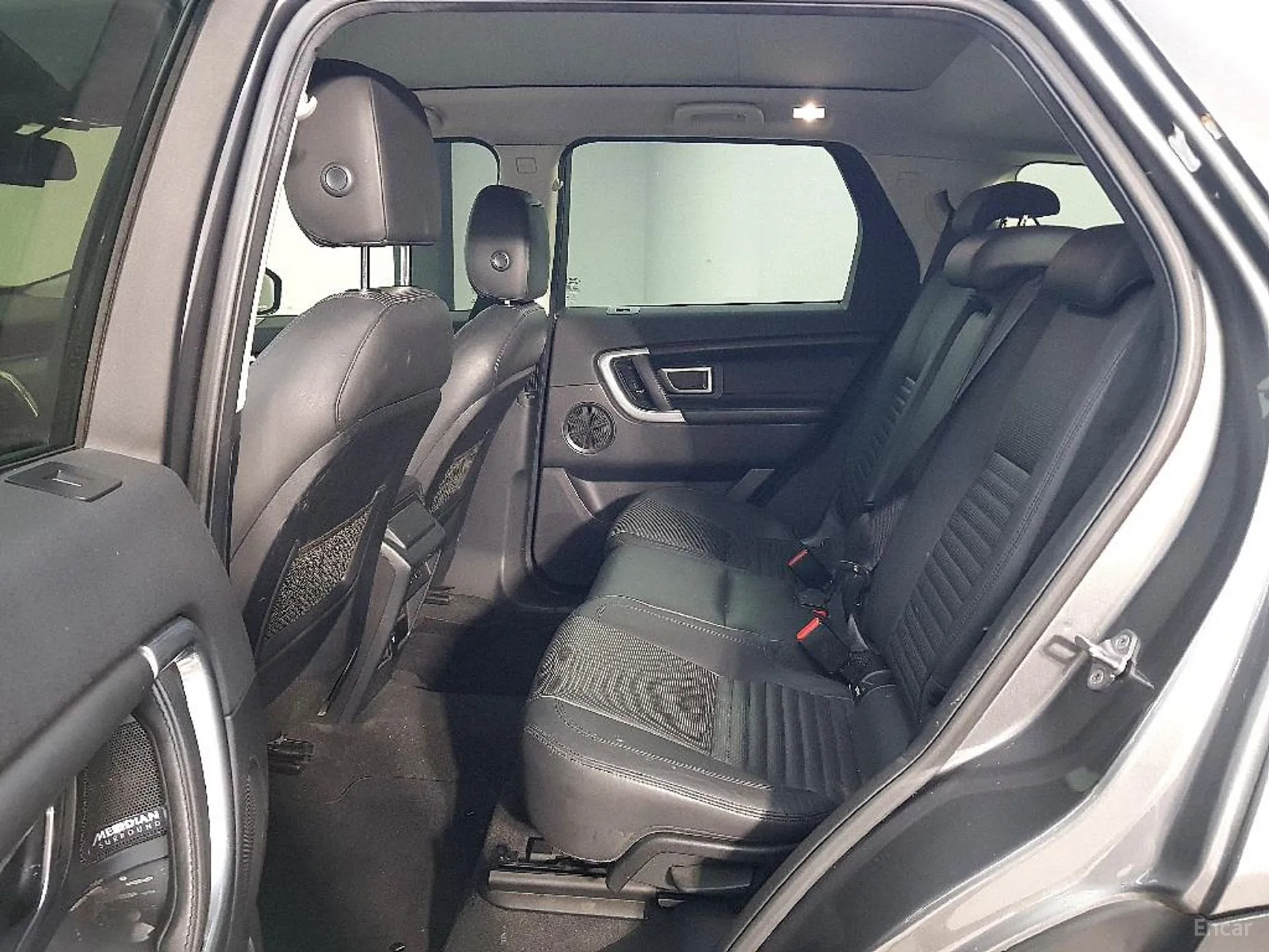 Land Rover Discovery Sports превью 20