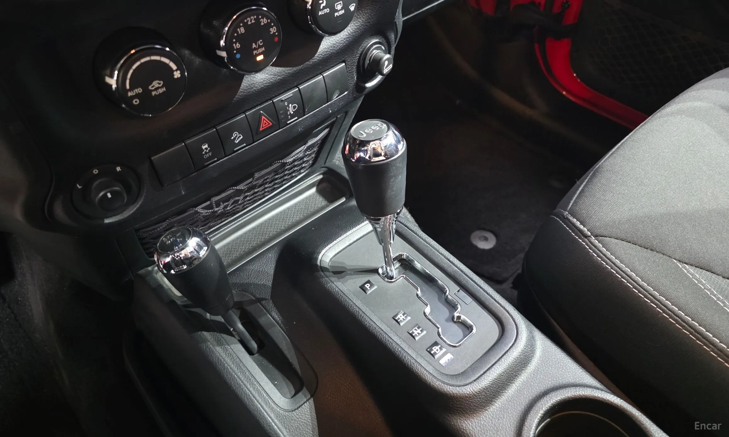 Jeep Wrangler (JK) превью 9
