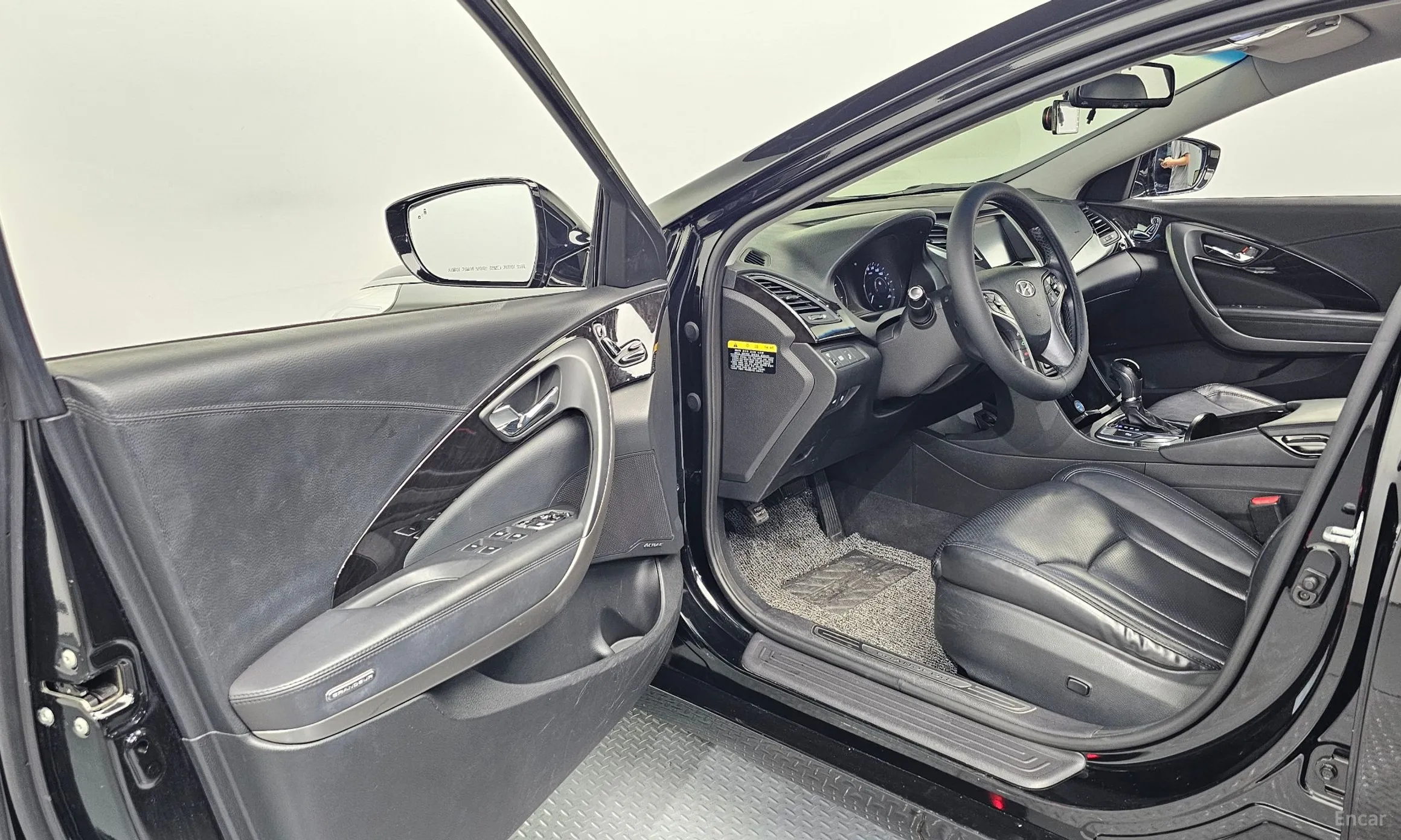 Hyundai Grandeur HG превью 10