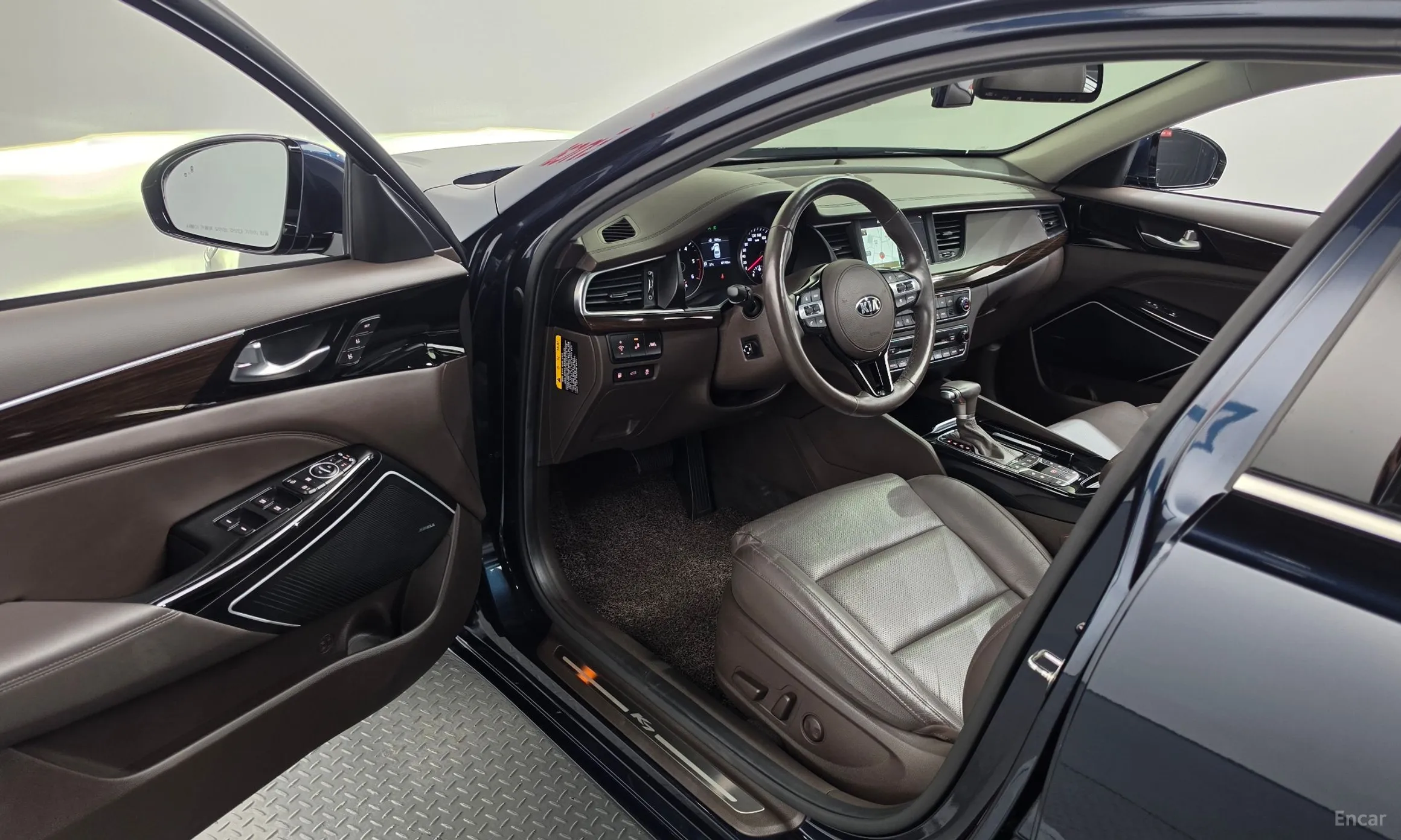 Kia K7 превью 10