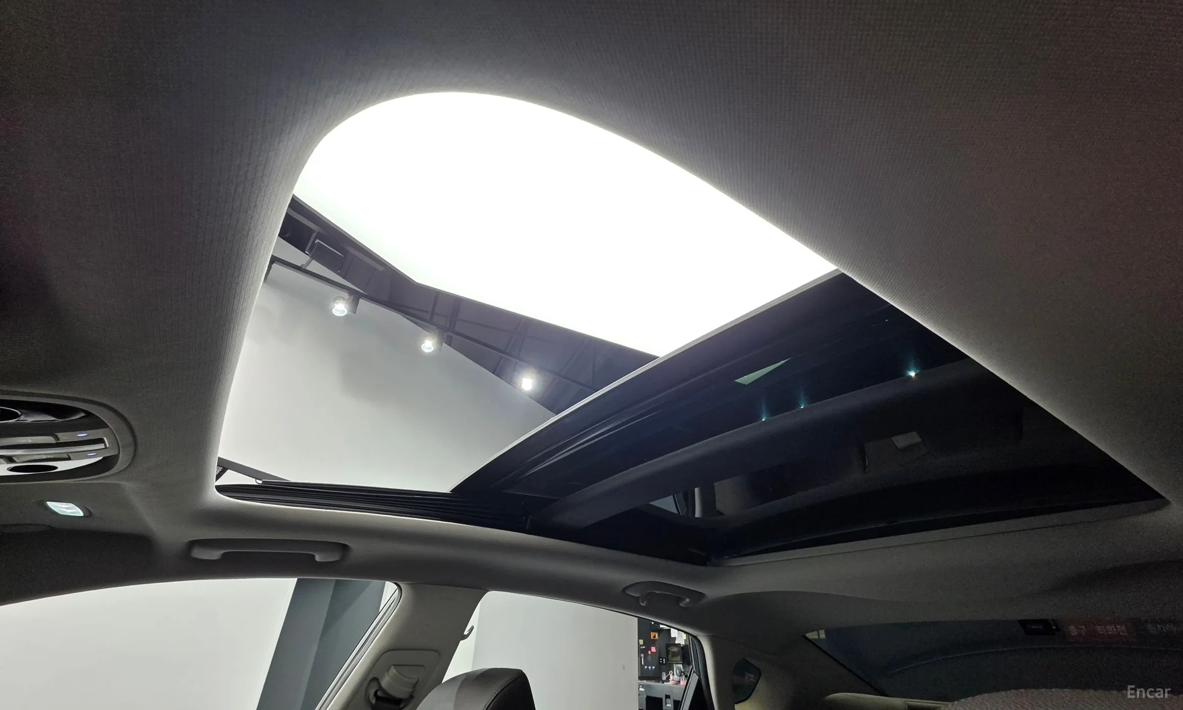 Kia K7 превью 18