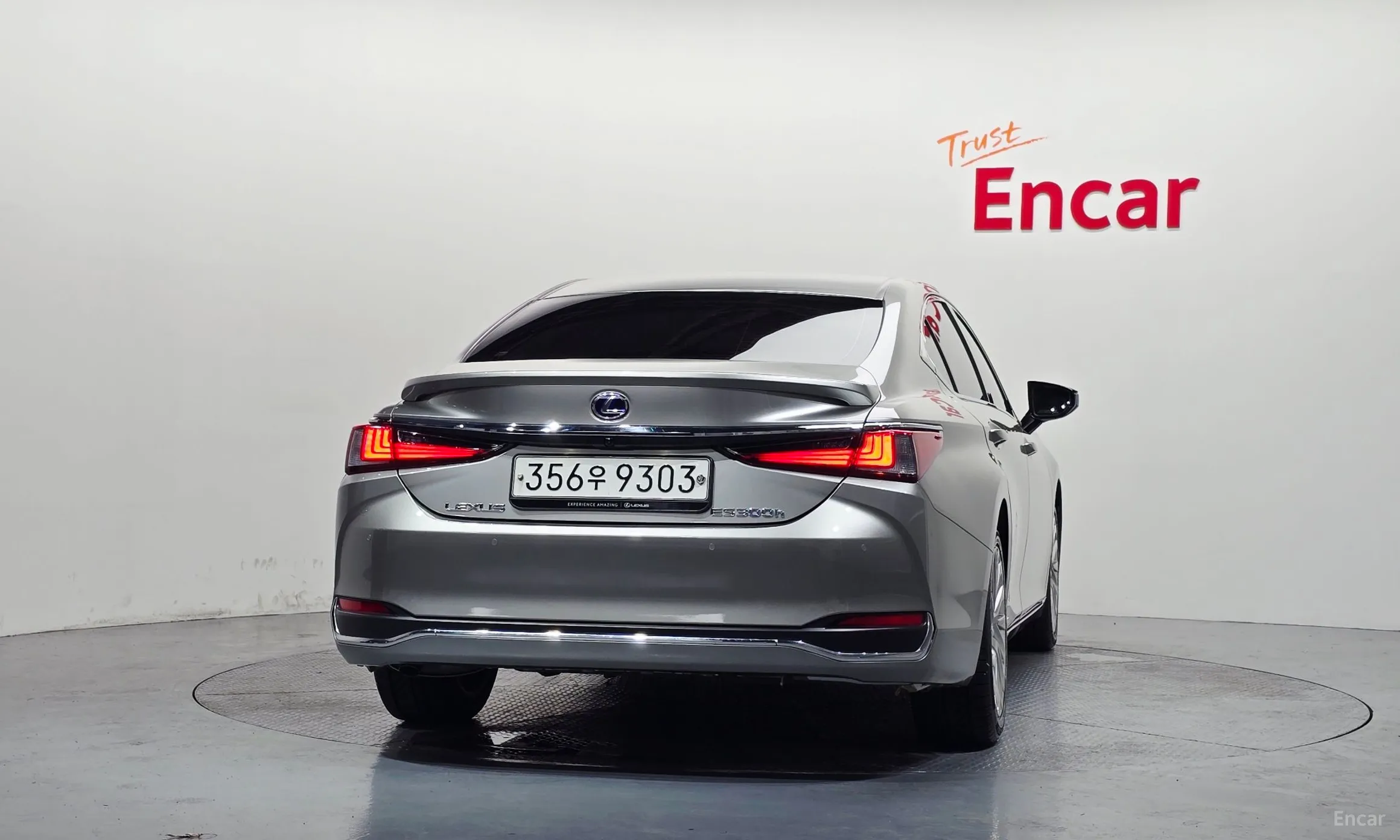 Lexus ES300h 7th Generation превью 4
