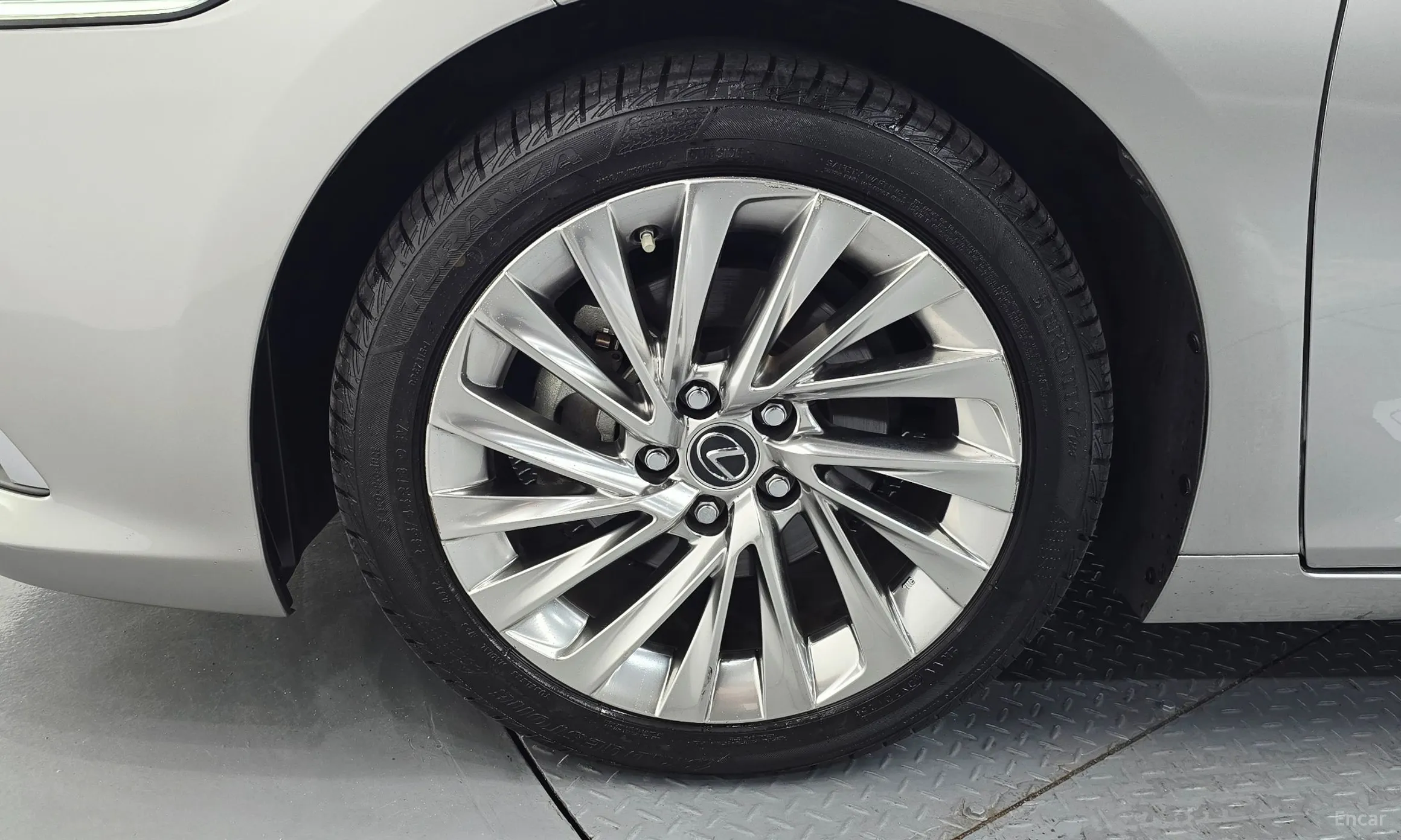 Lexus ES300h 7th Generation превью 5