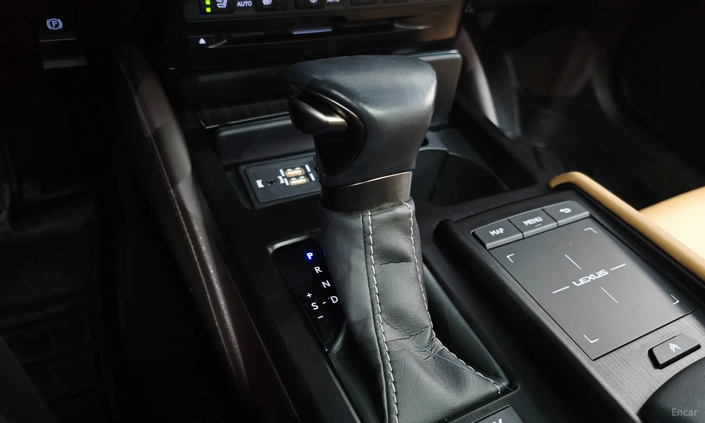 Lexus ES300h 7th Generation превью 9