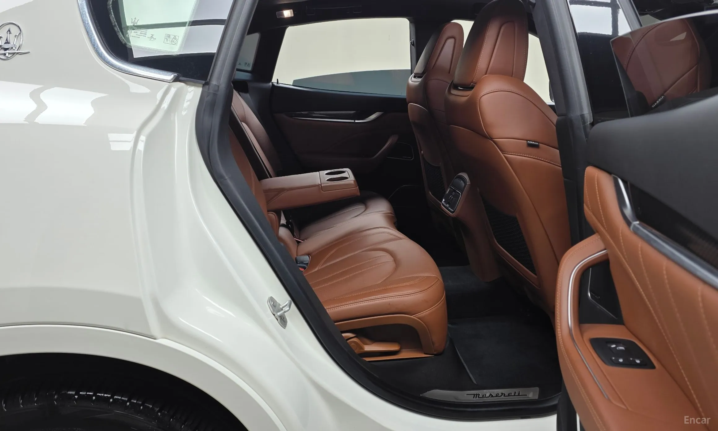 Maserati Levante превью 11