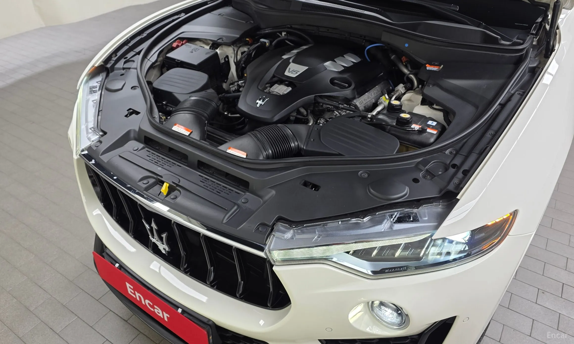 Maserati Levante превью 6