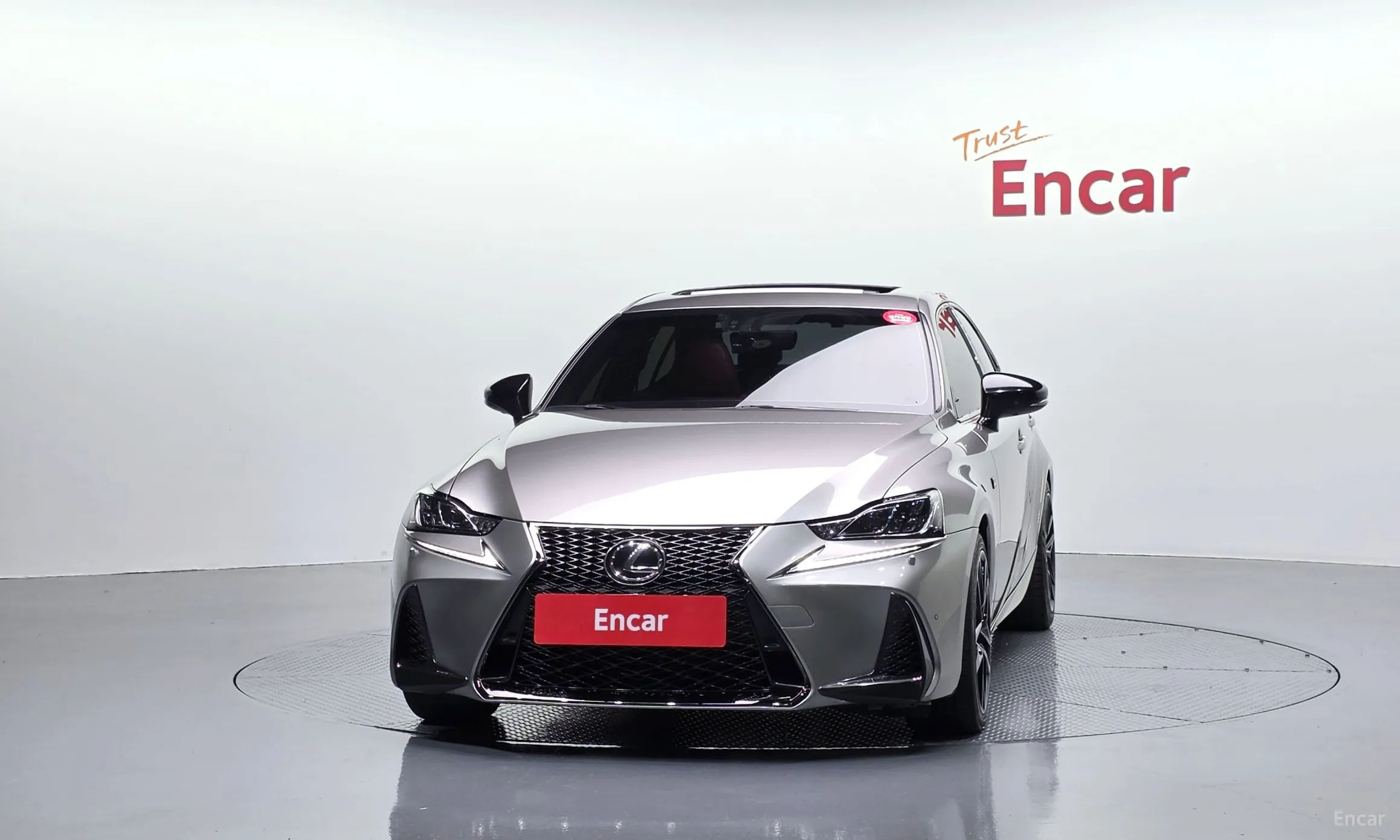 Lexus New IS300 превью 3