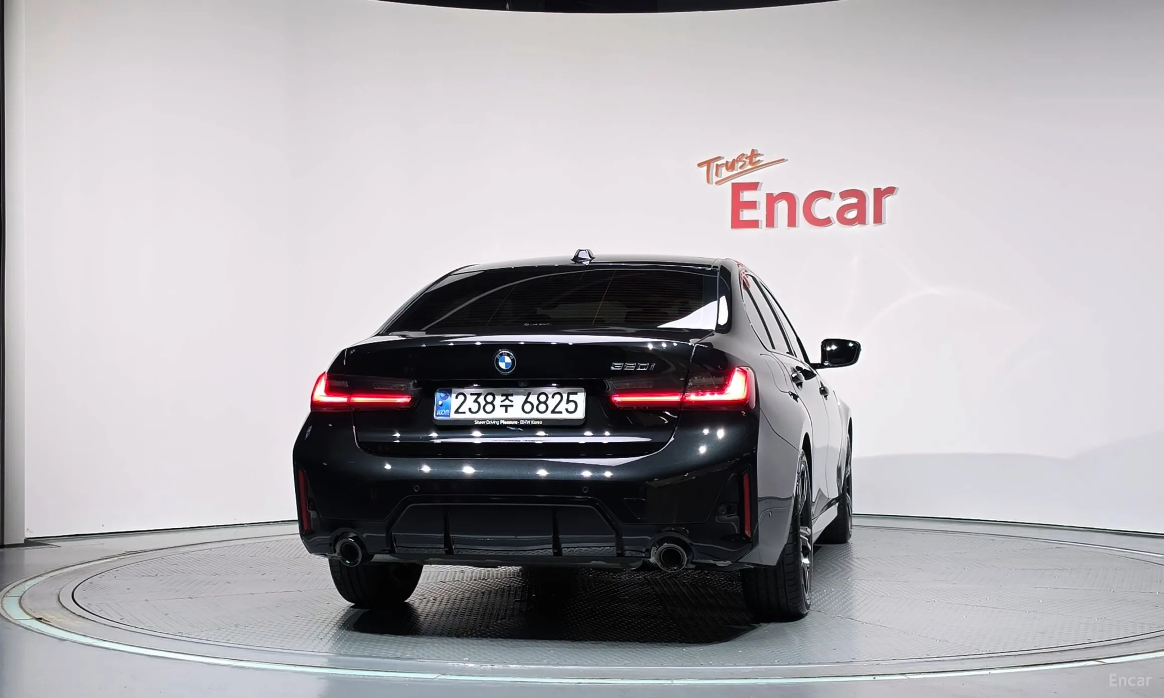 BMW 3 Series (G20) превью 4