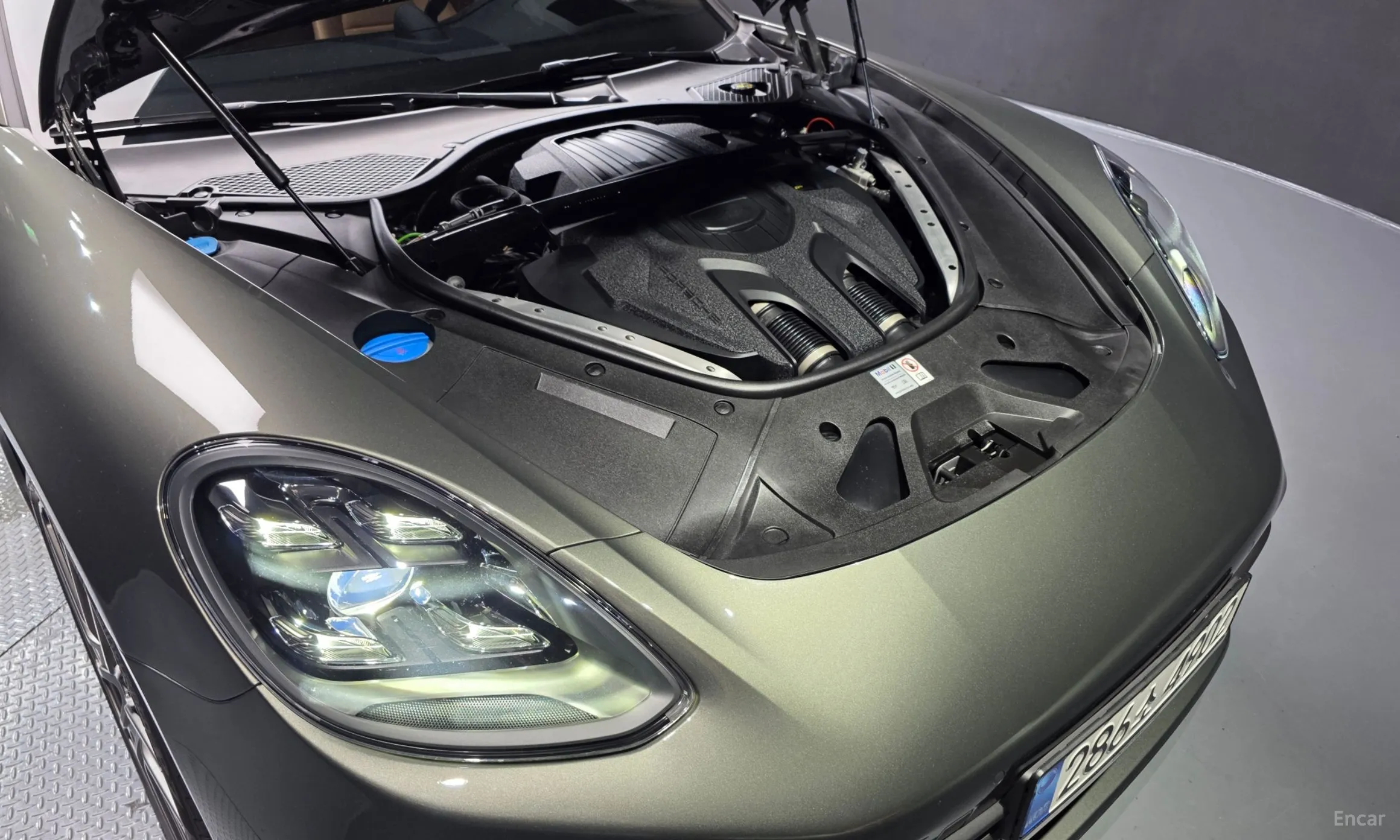 Porsche Panamera (971) превью 6