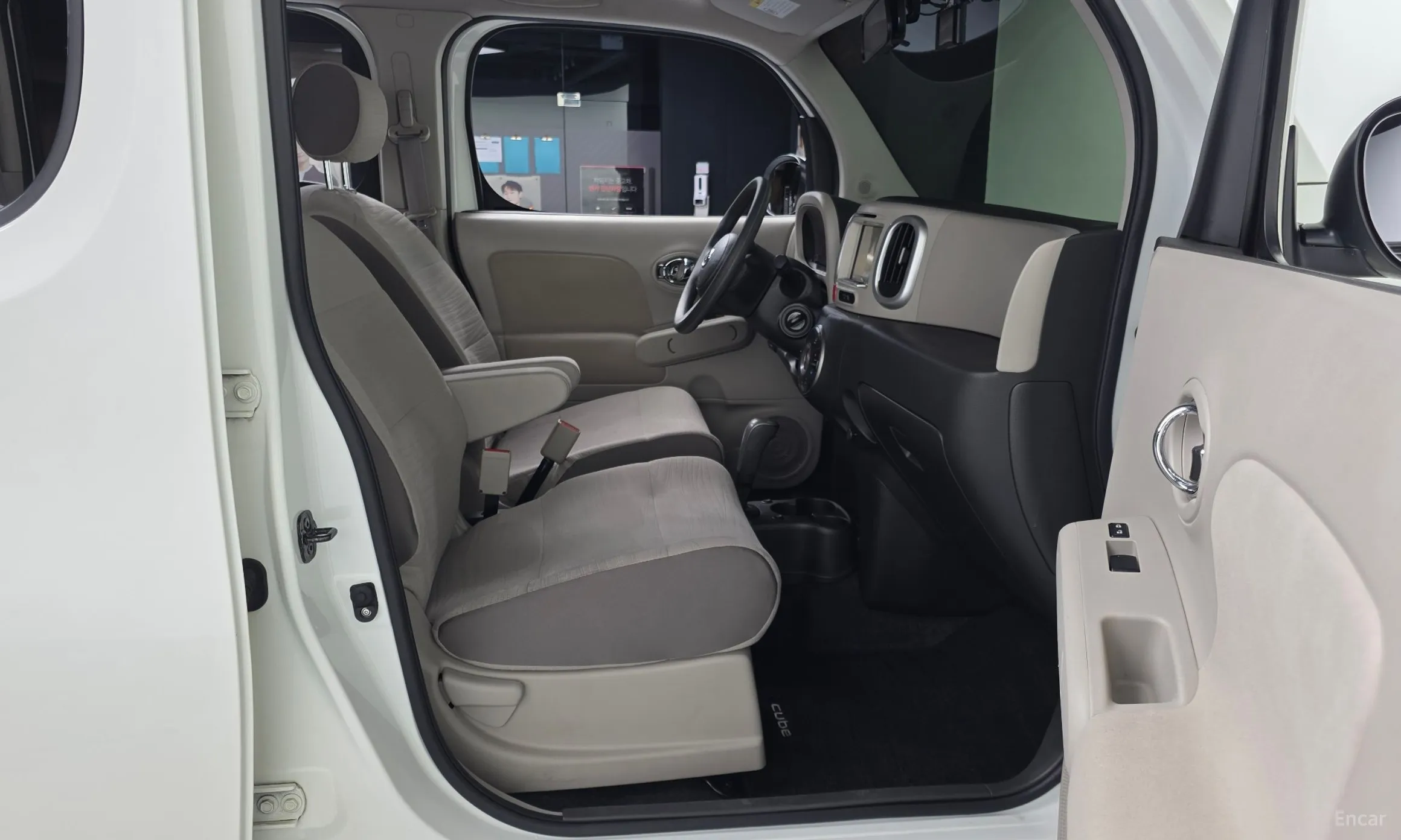 Nissan Cube превью 11