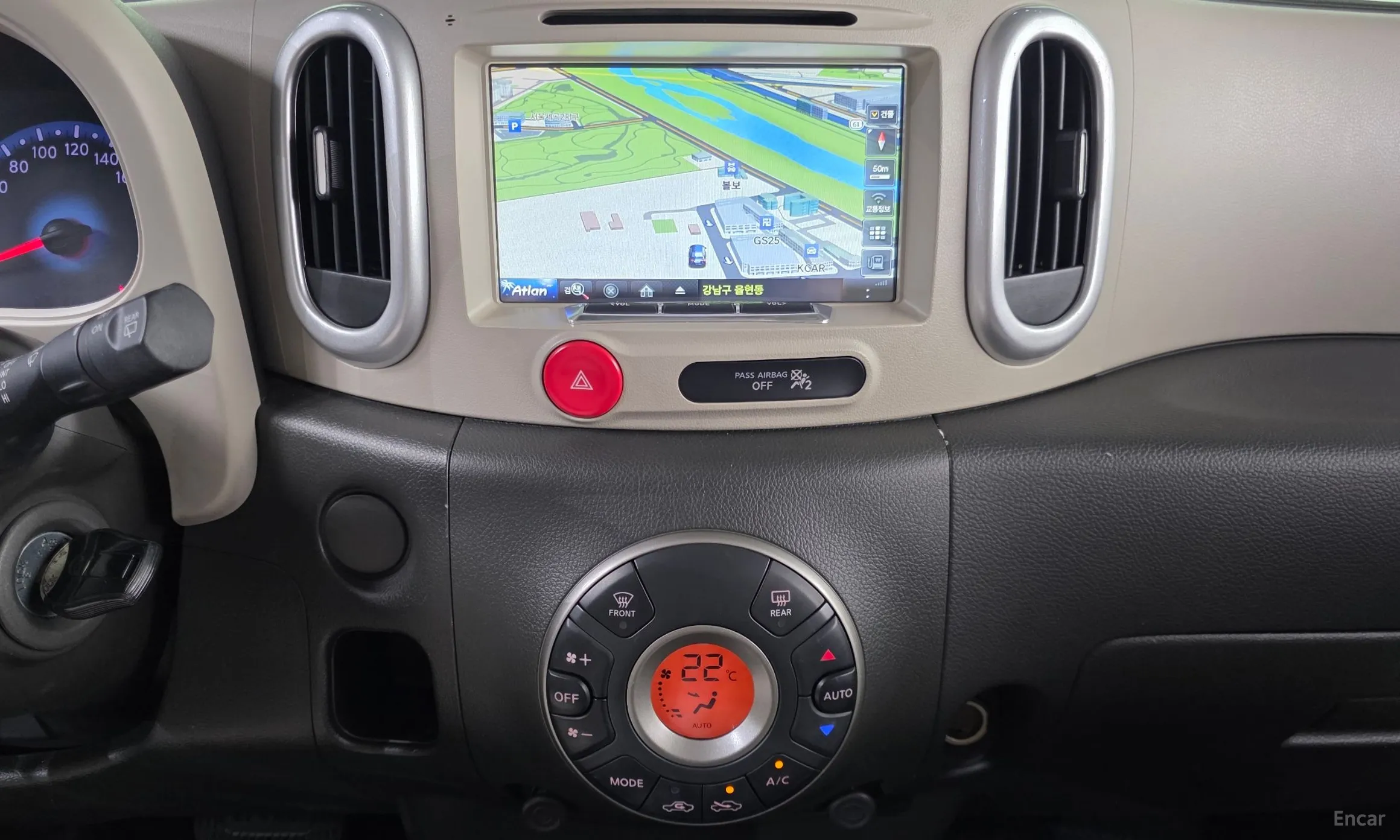 Nissan Cube превью 14