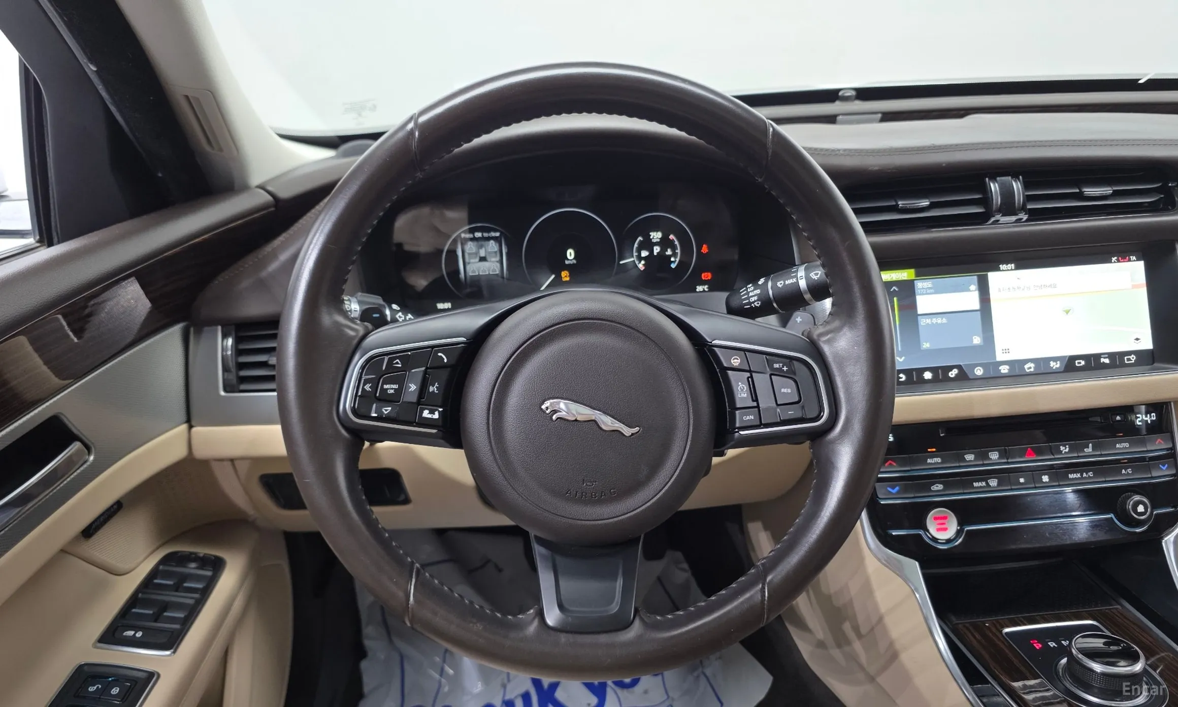 Jaguar XF (x260) превью 14