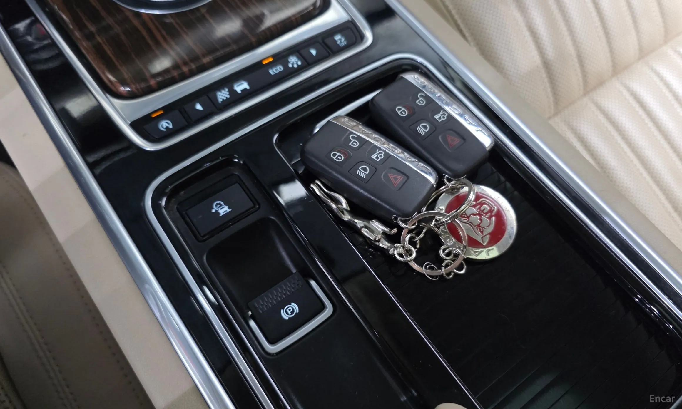 Jaguar XF (x260) превью 16