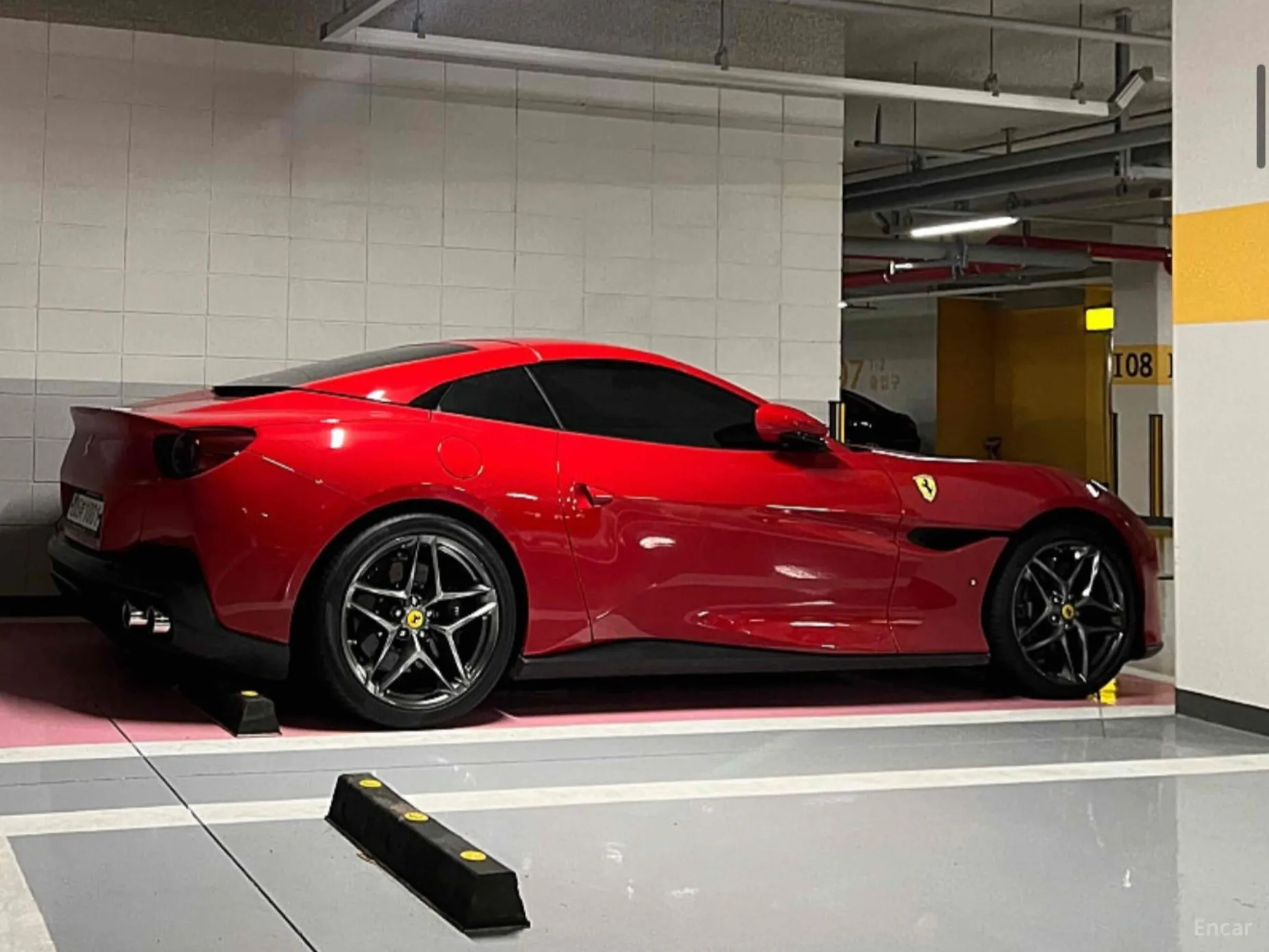 Ferrari Portofino превью 8
