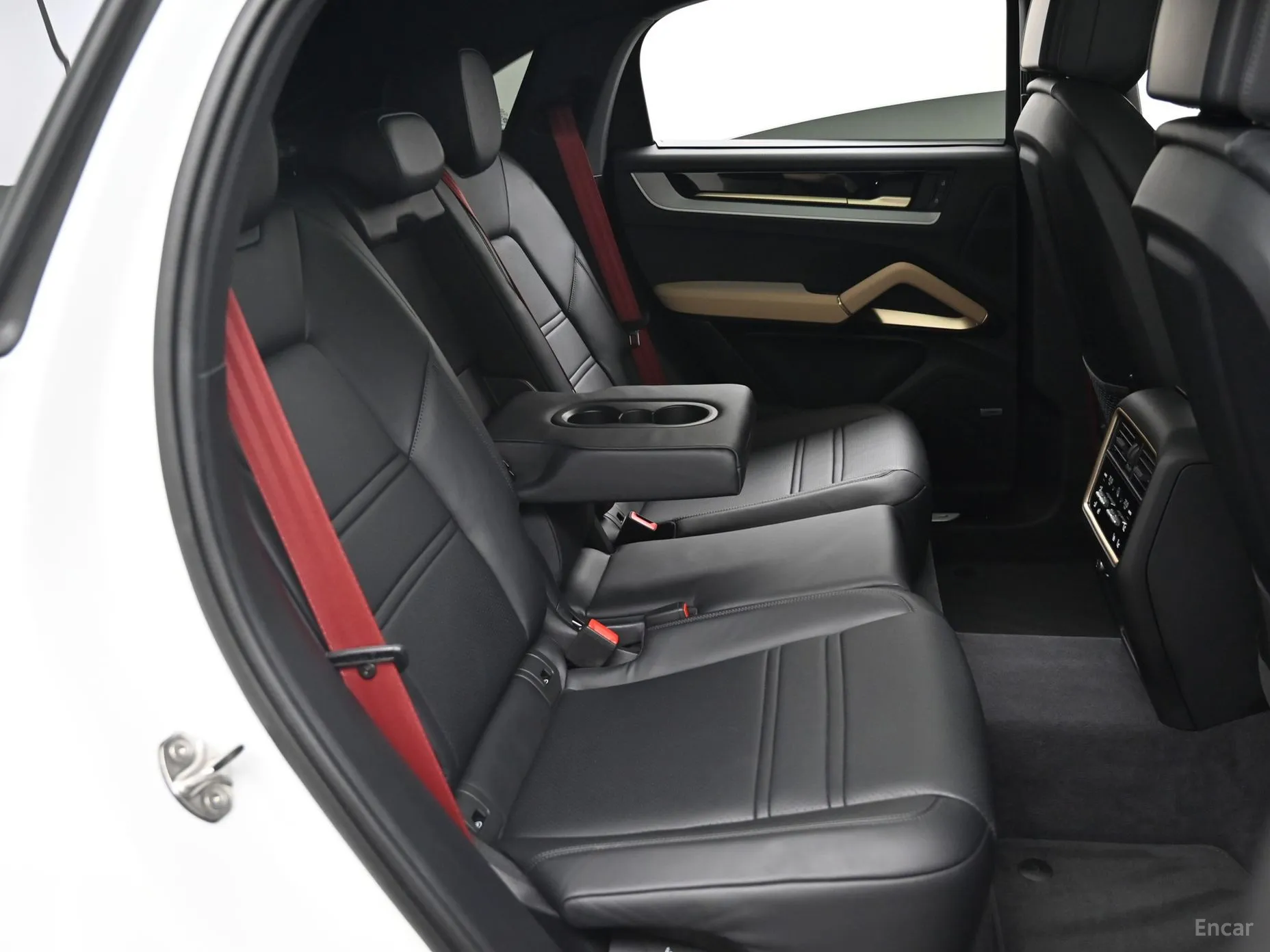 Porsche Cayenne (PO536) превью 11