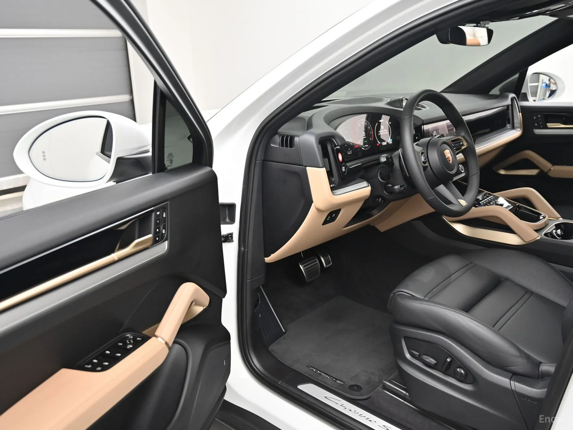 Porsche Cayenne (PO536) превью 12