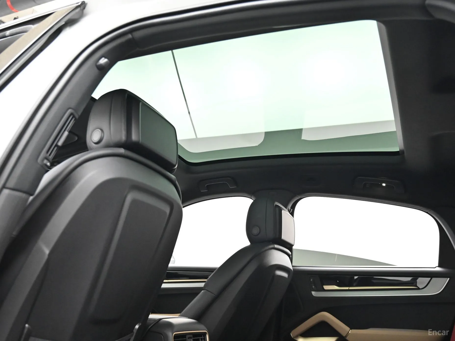 Porsche Cayenne (PO536) превью 19