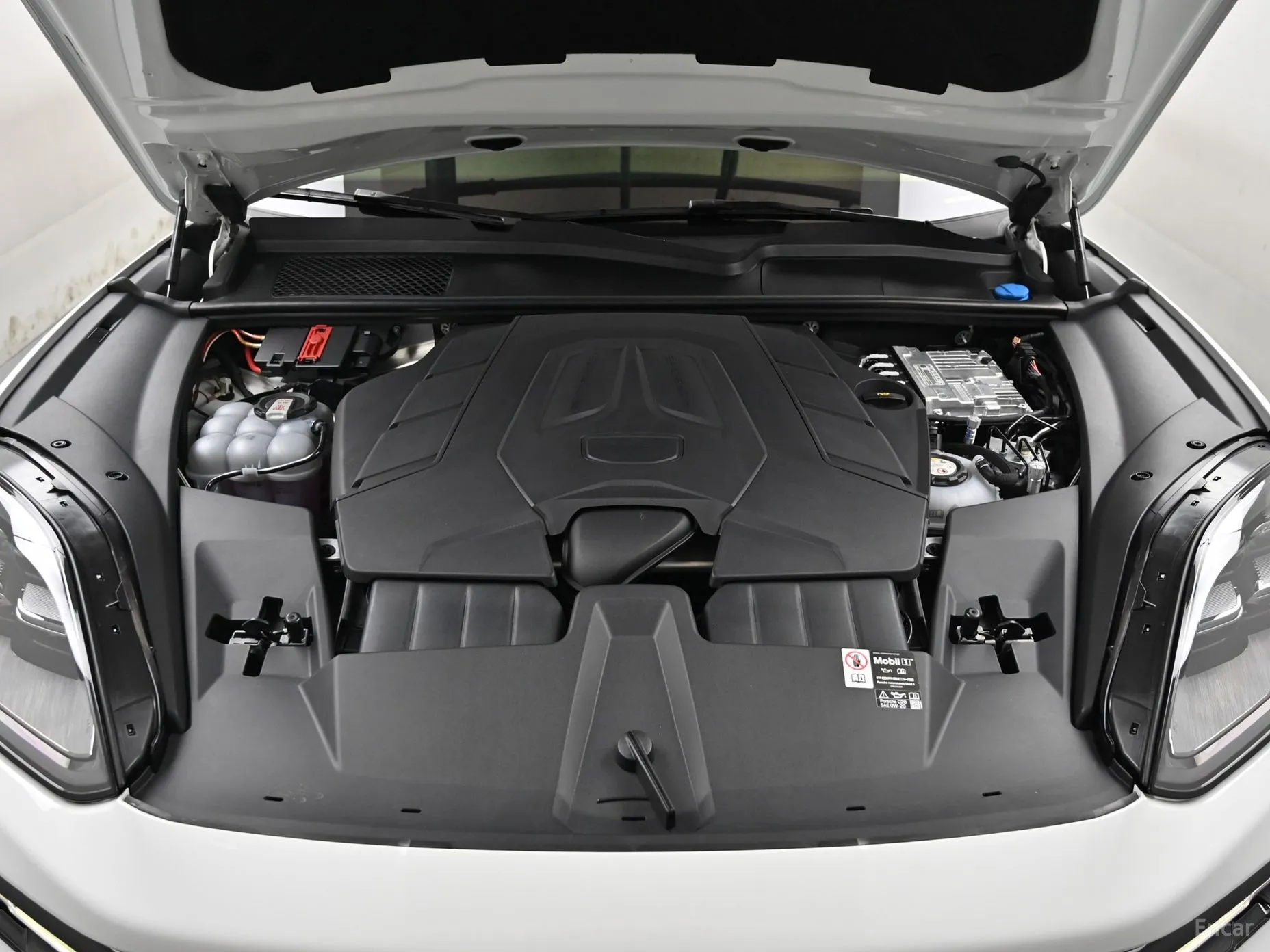 Porsche Cayenne (PO536) превью 6
