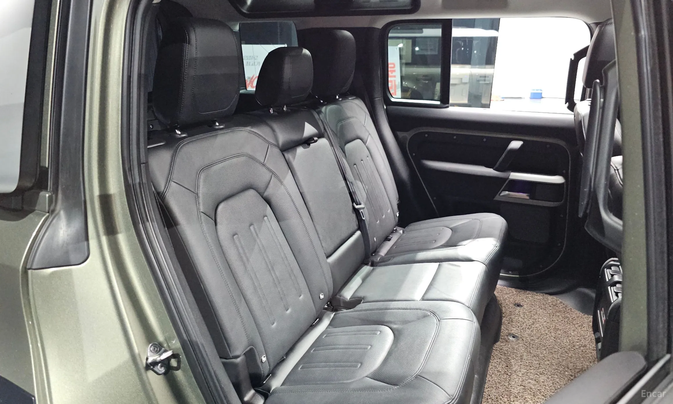 Land Rover Defender (L663) превью 11