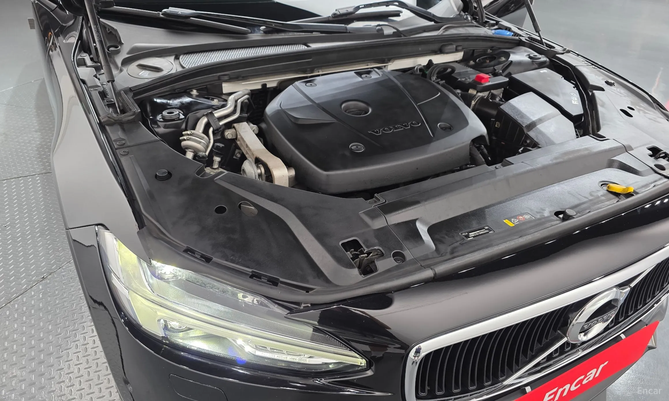 Volvo S90 превью 6