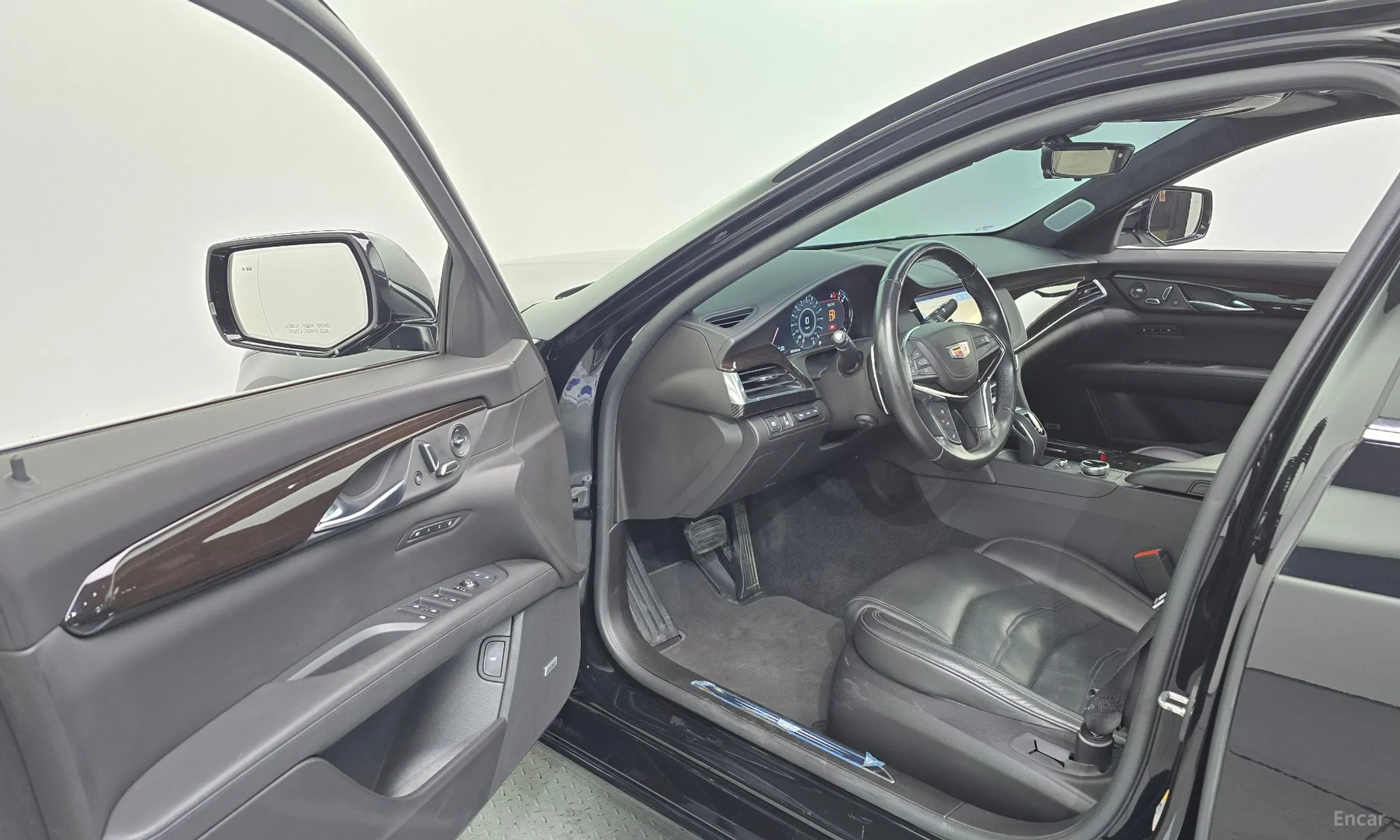 Cadillac CT6 превью 10
