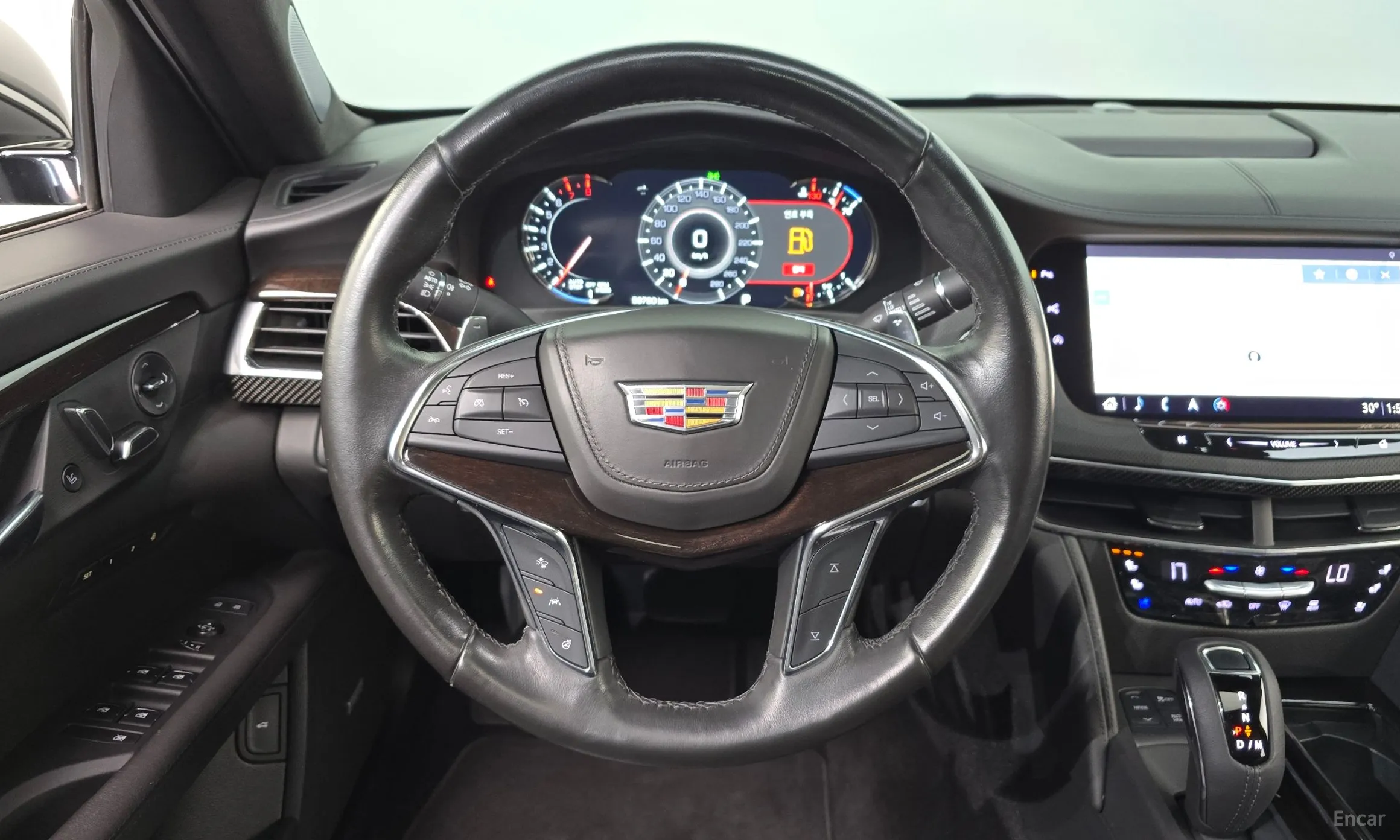Cadillac CT6 превью 13