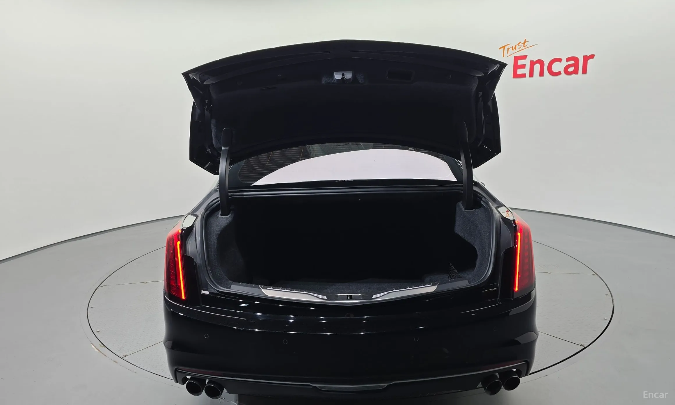 Cadillac CT6 превью 20