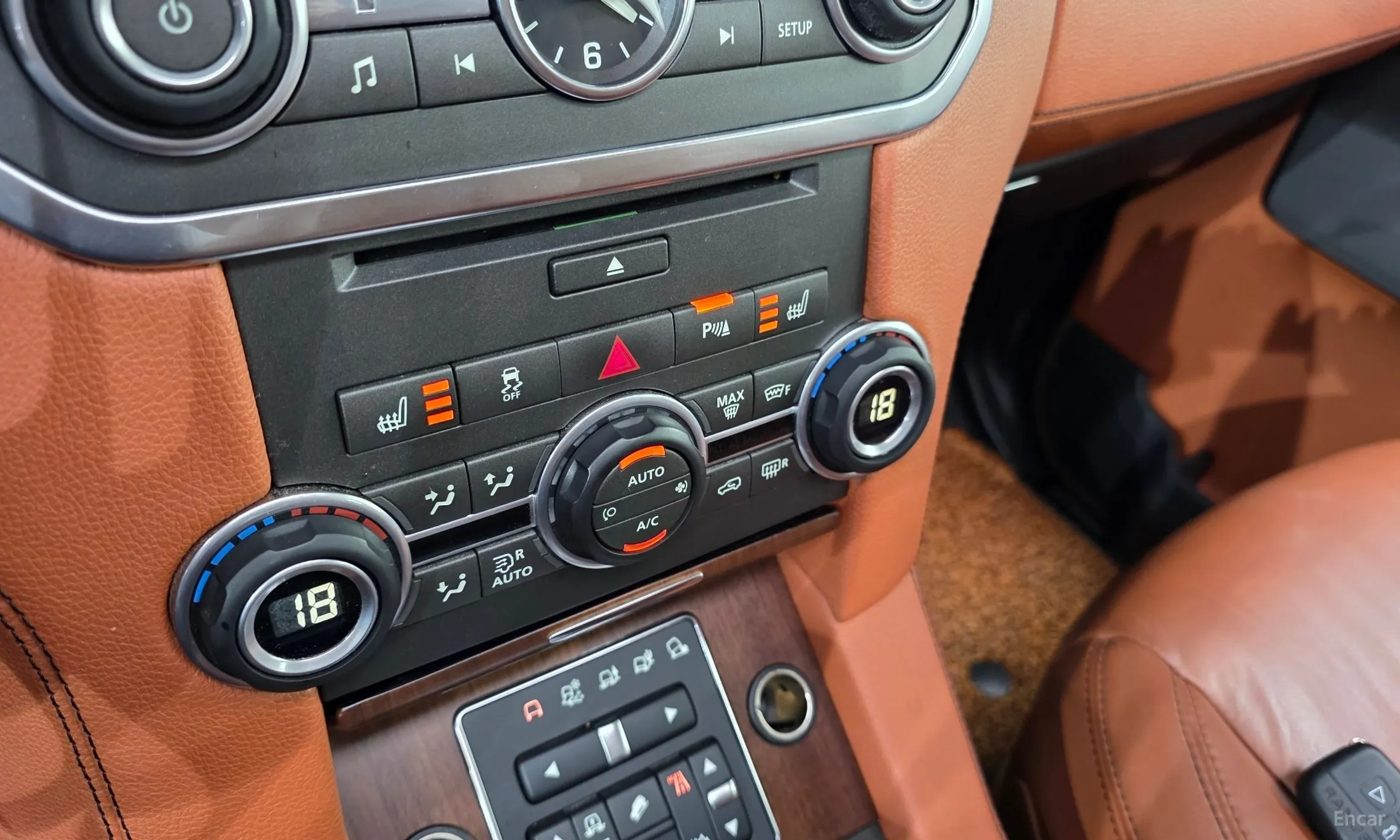 Land Rover Discovery 4 превью 14