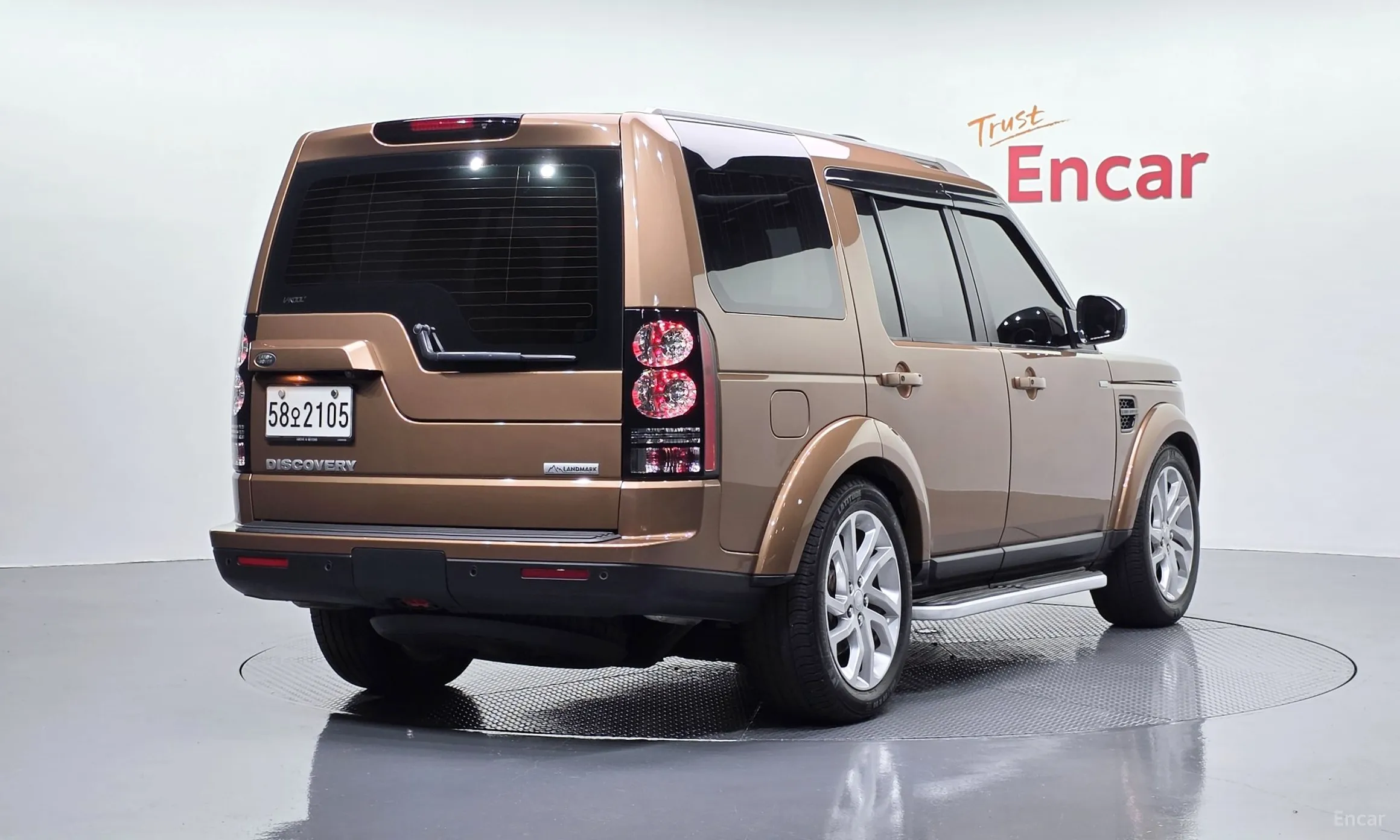 Land Rover Discovery 4
