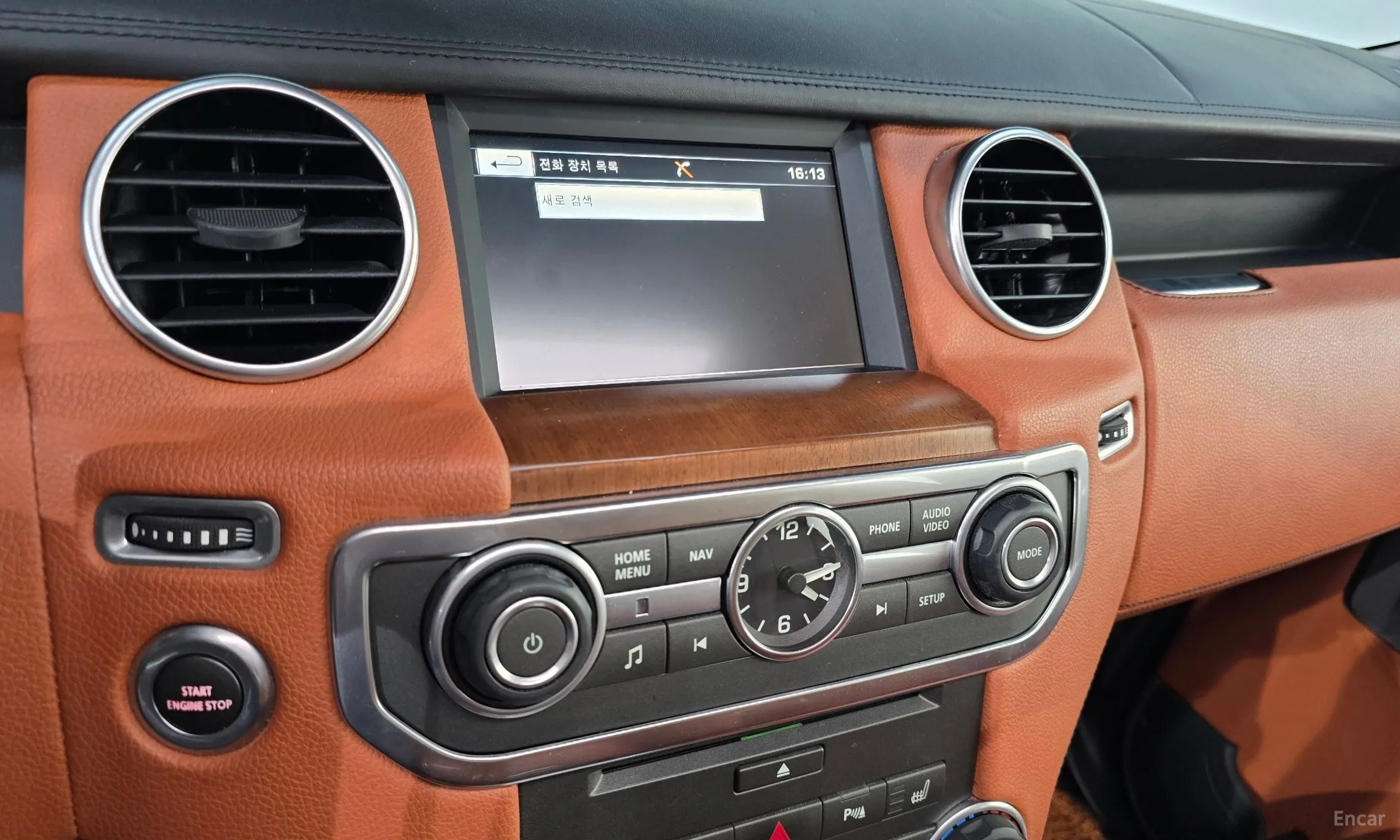 Land Rover Discovery 4 превью 16