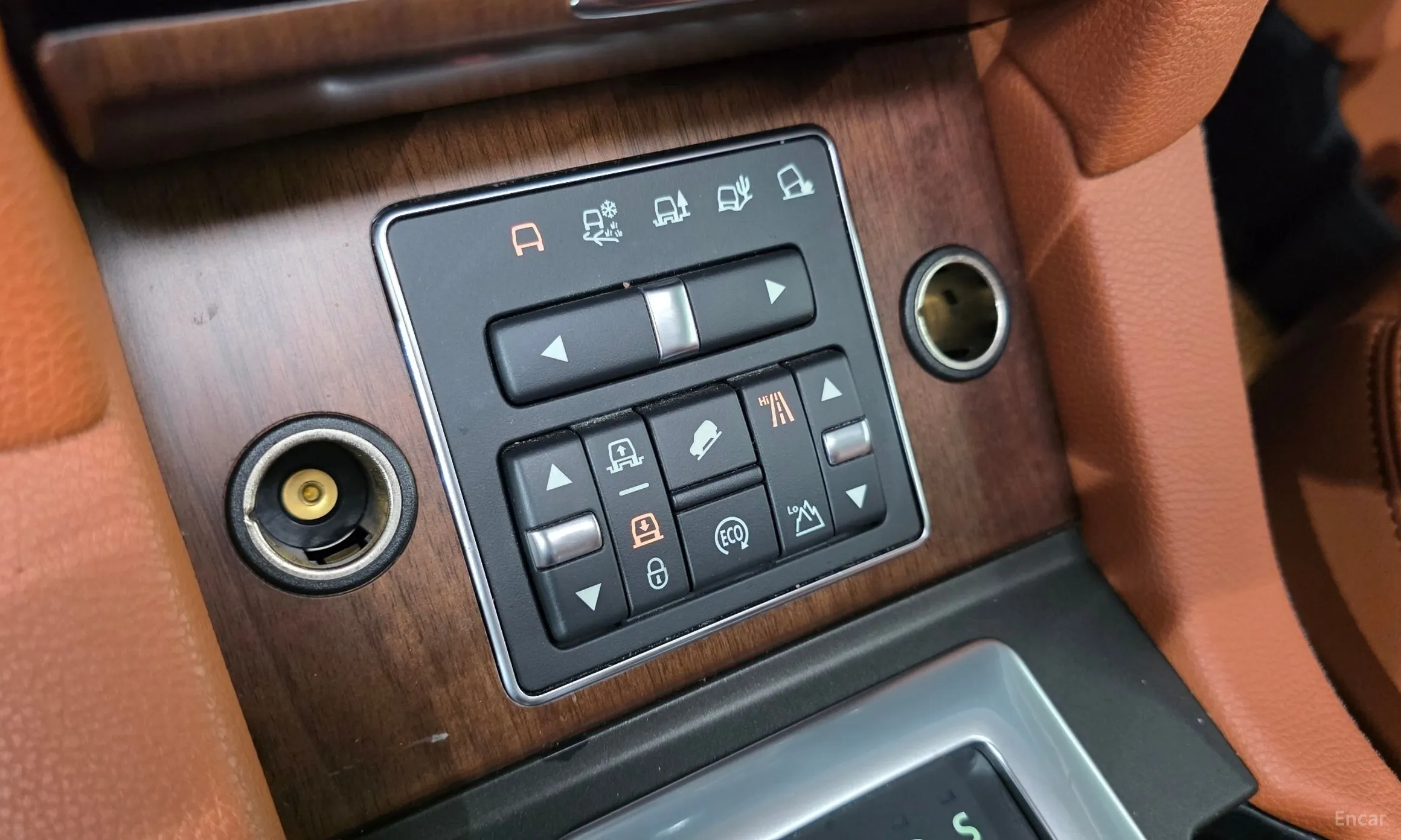 Land Rover Discovery 4 превью 19