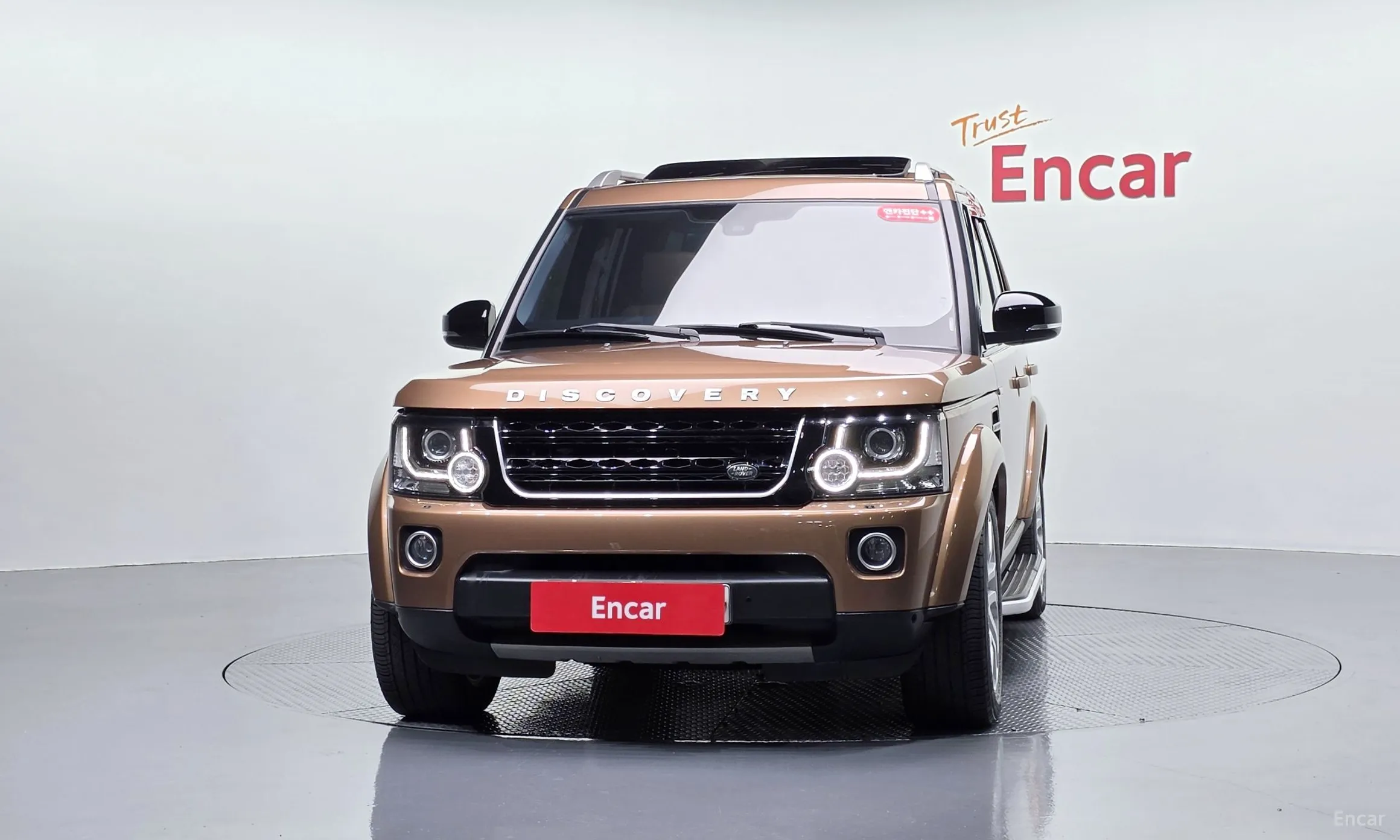 Land Rover Discovery 4 превью 3