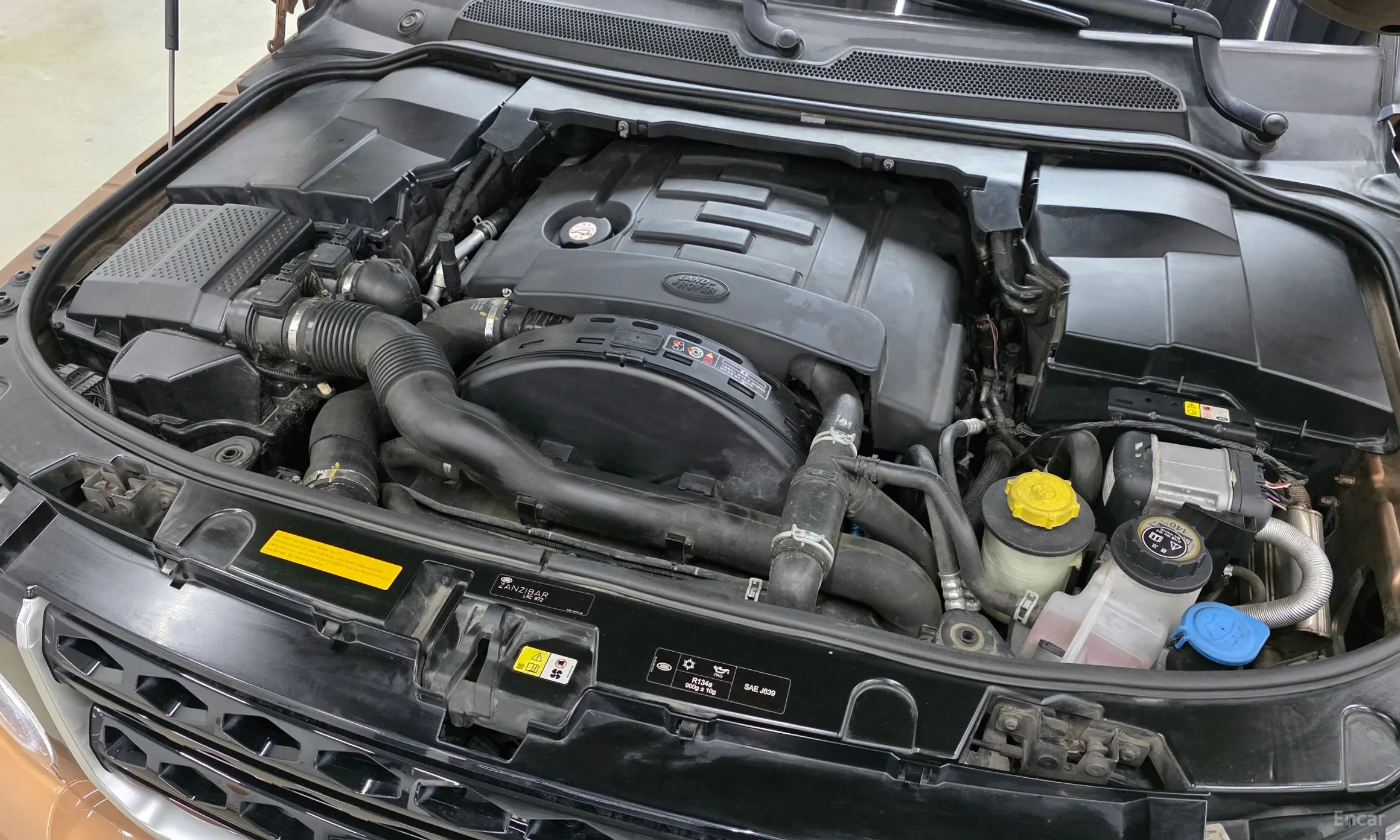 Land Rover Discovery 4 превью 6