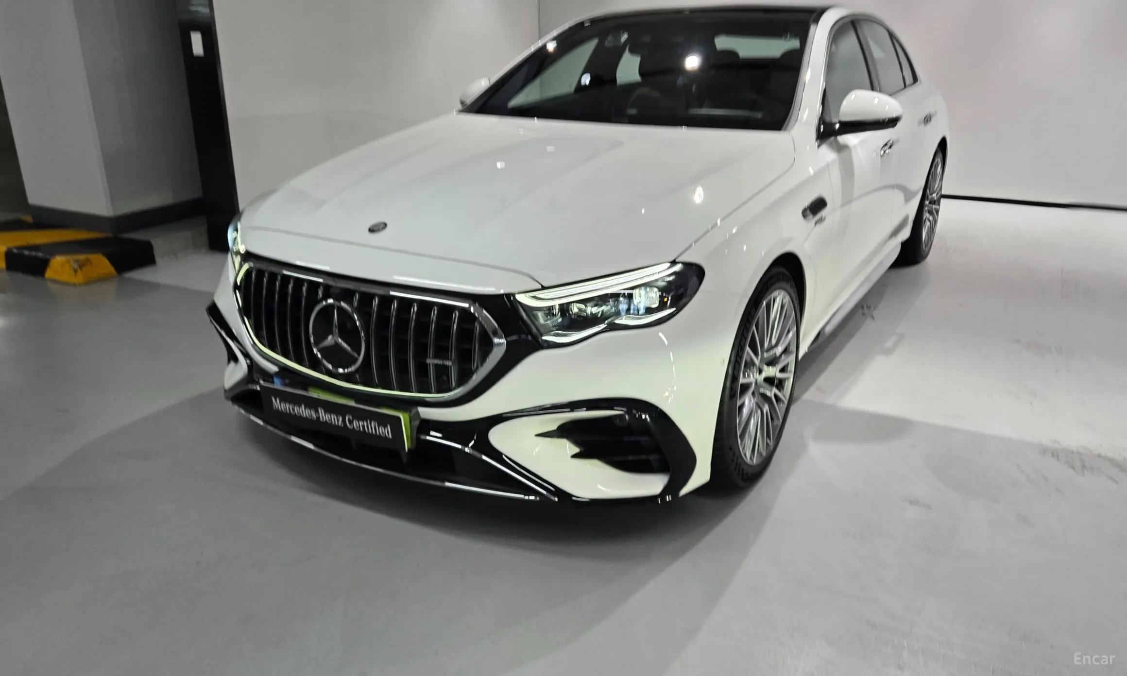 E-Class W214