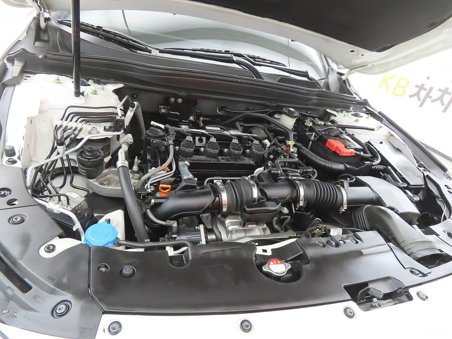 Honda Accord 10th Generation превью 19