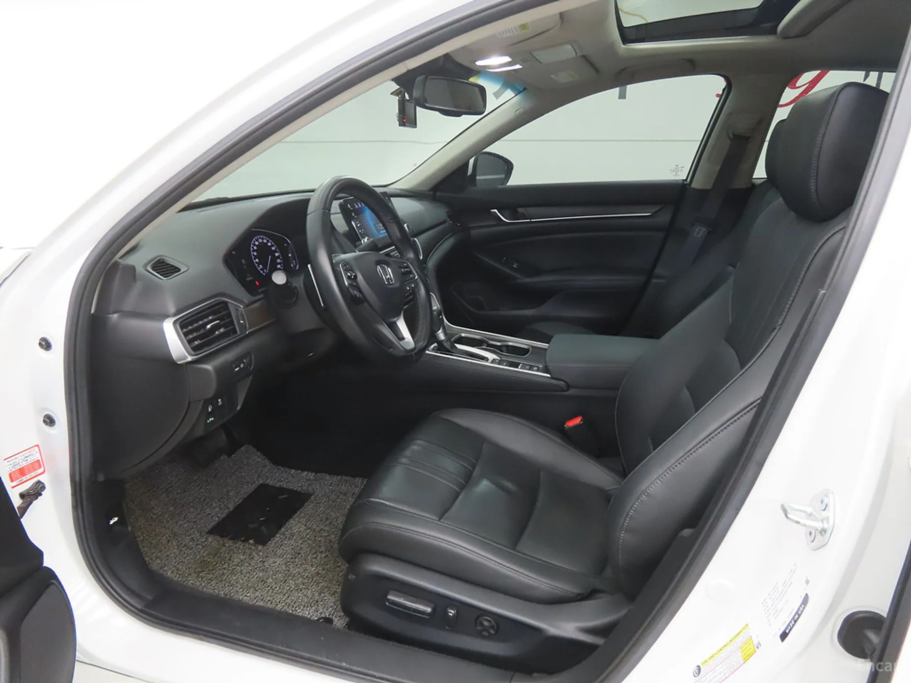 Honda Accord 10th Generation превью 5