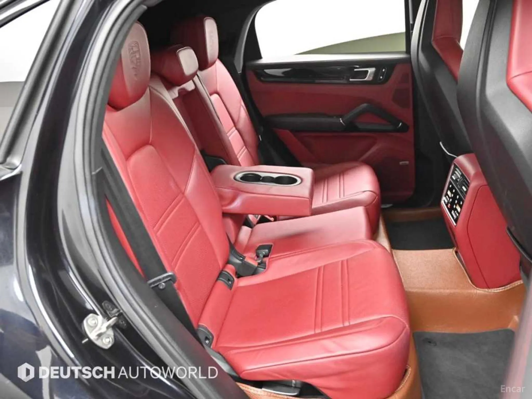 Porsche Cayenne (PO536) превью 12
