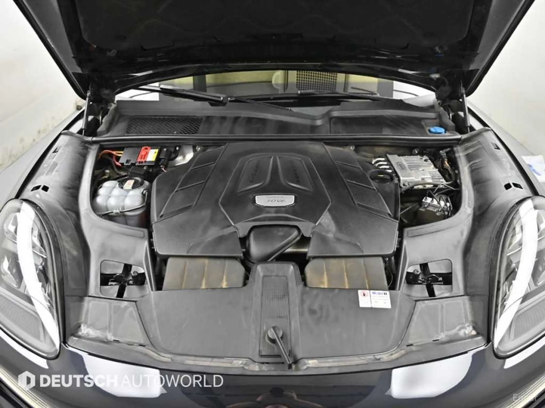 Porsche Cayenne (PO536) превью 6