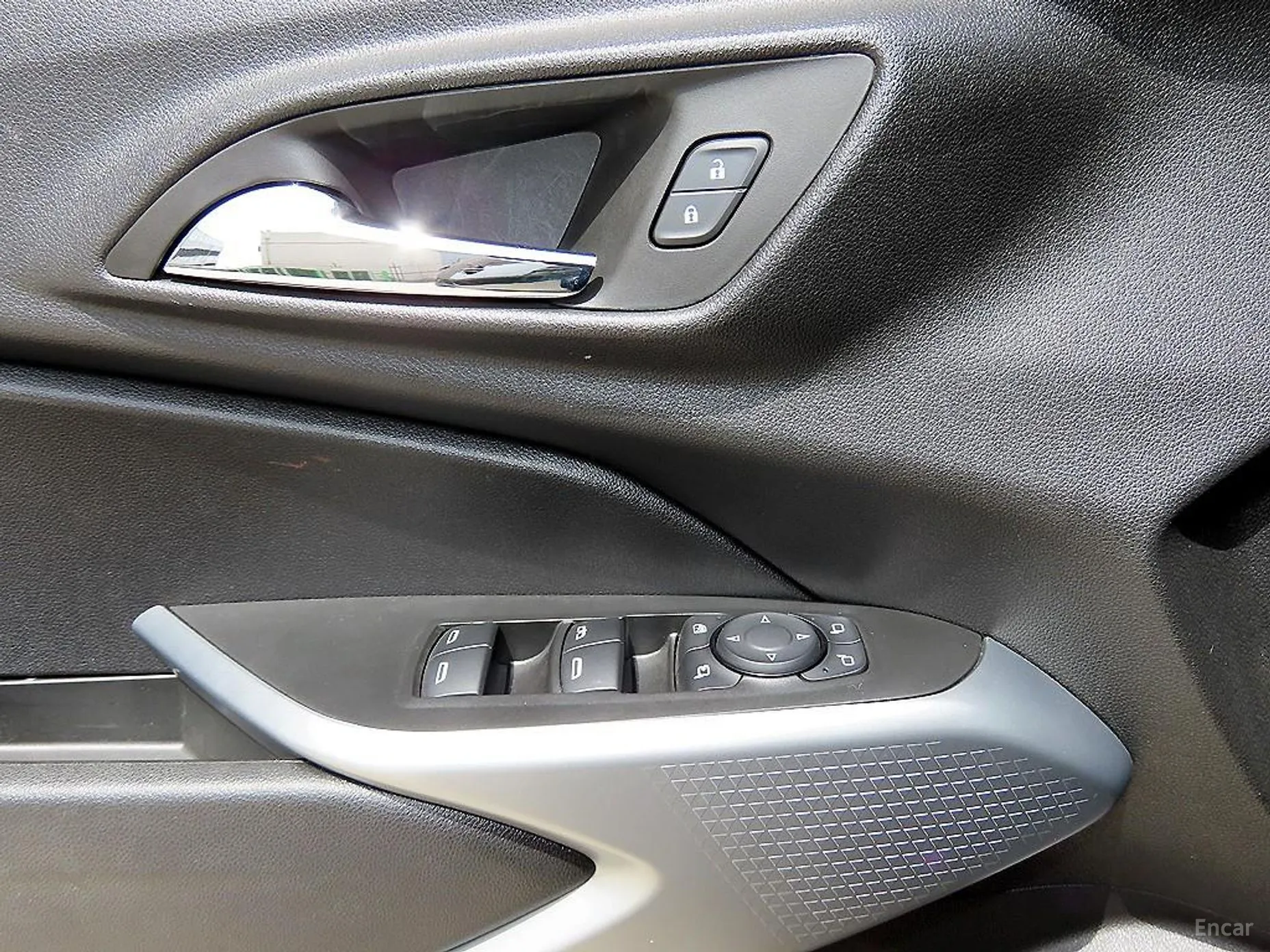 Chevrolet (GM Daewoo) Trax Crossover превью 11