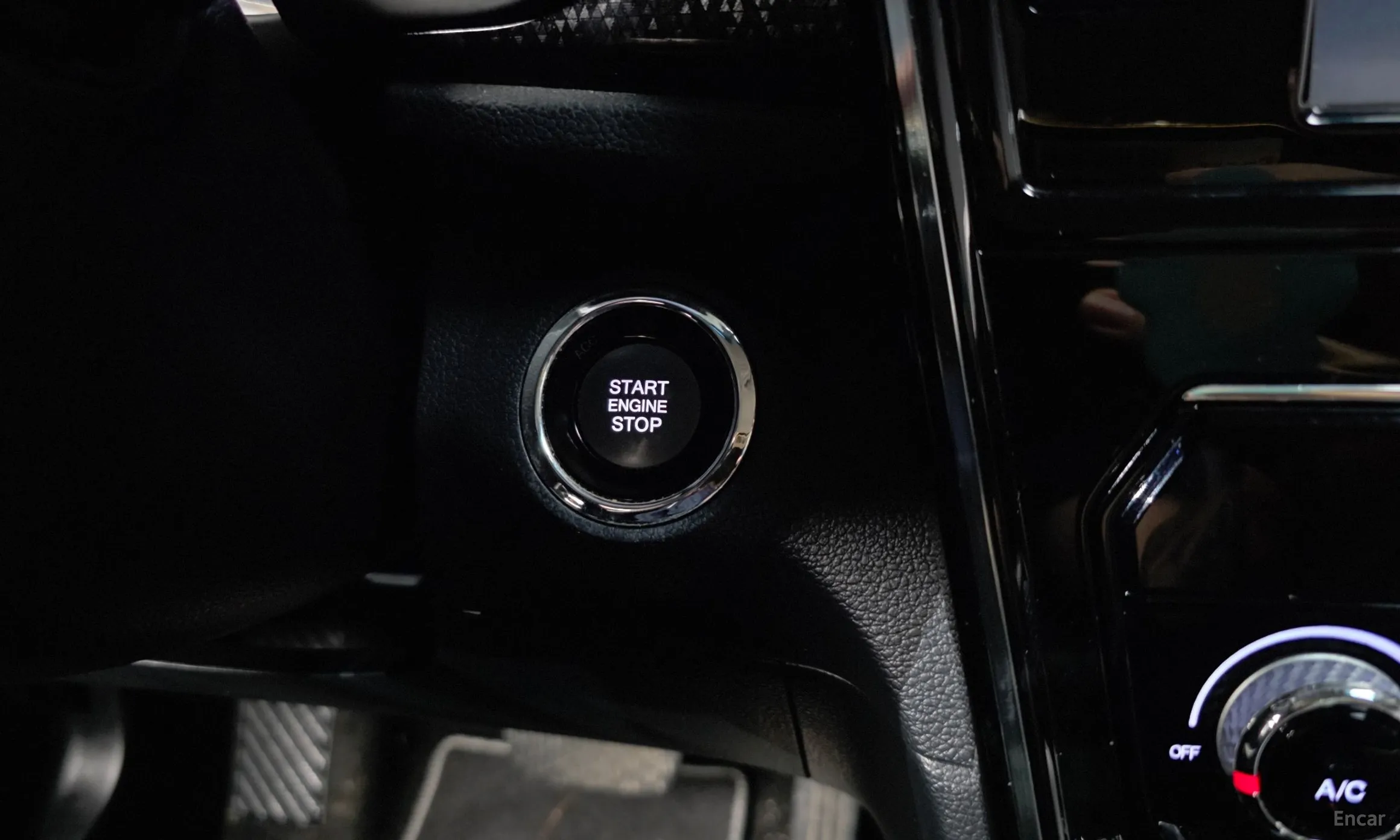 KG Mobility (SsangYong) Berry New Tivoli превью 19
